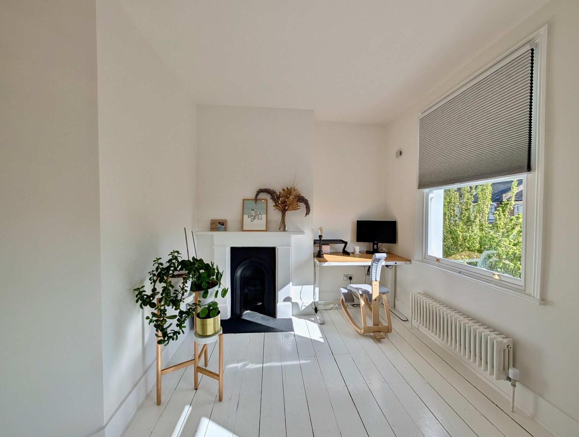 Chic With Backyard Near Emirates Stadium Apartment *