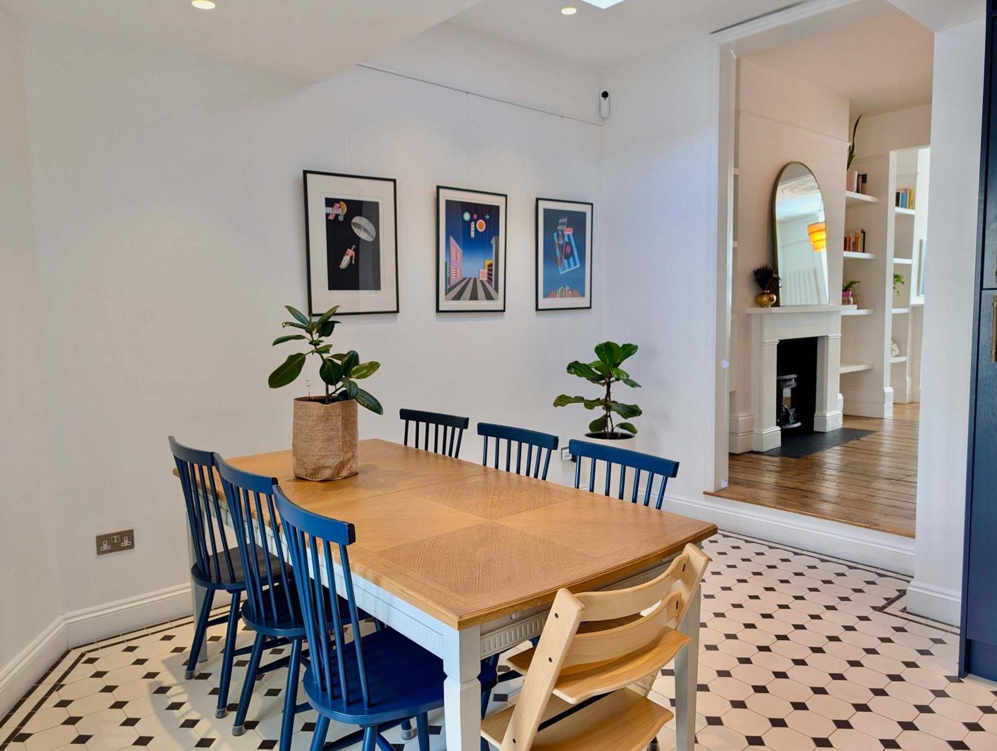 Chic With Backyard Near Emirates Stadium Apartment *