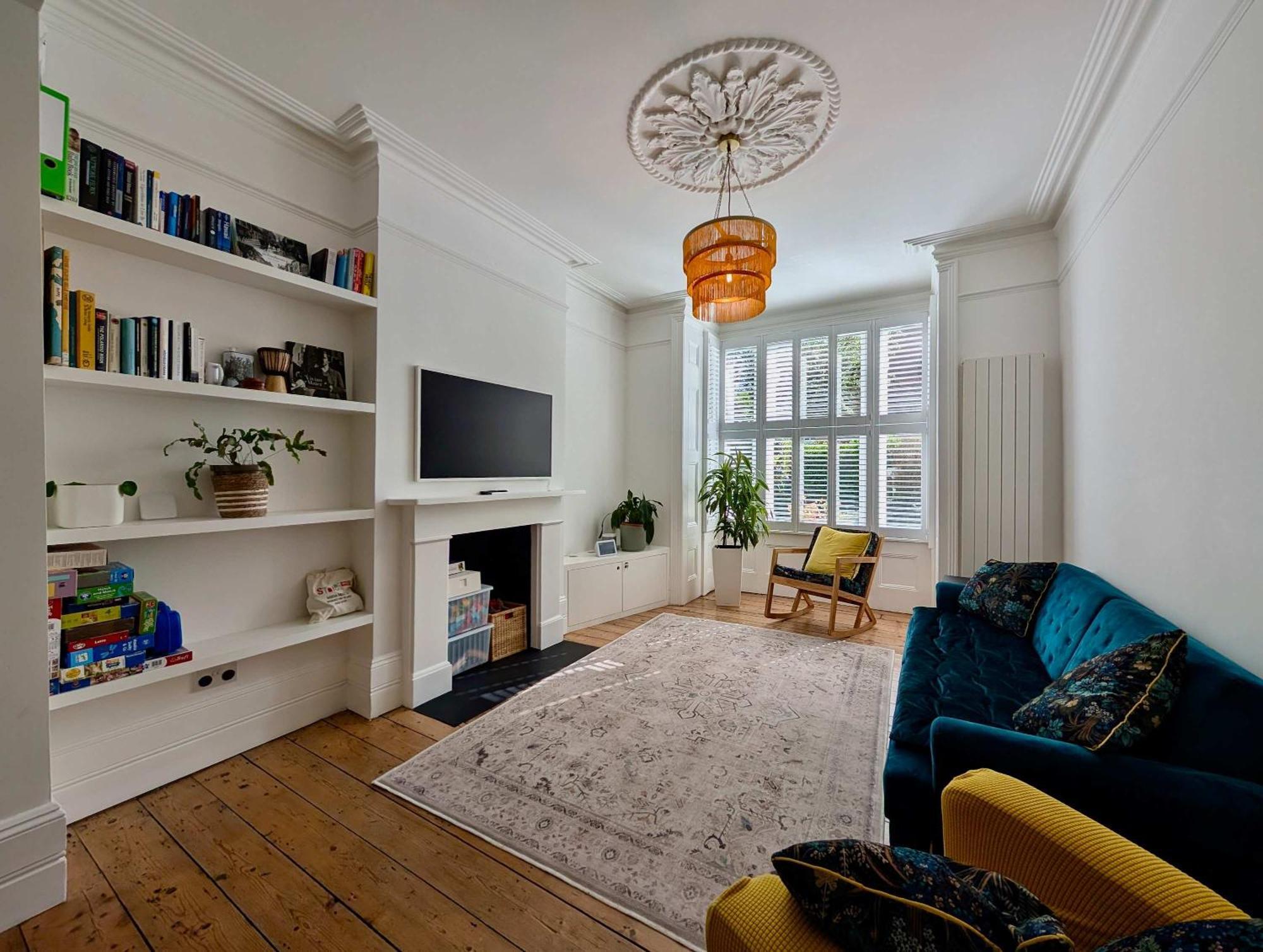 Chic With Backyard Near Emirates Stadium Apartment *