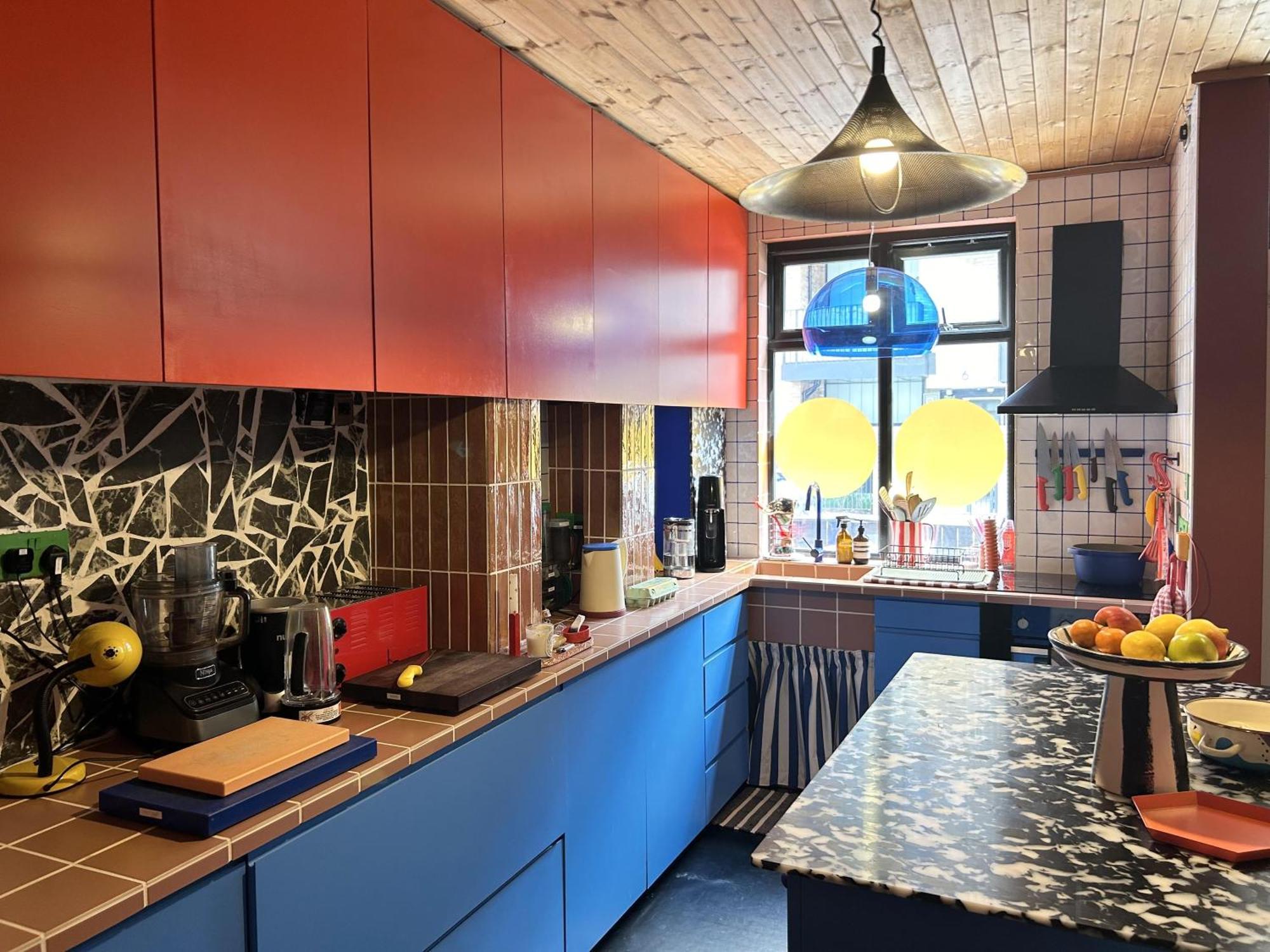 Leilighet Klein House Clapton Sleeps 2-piano-patio-mirrorbed *