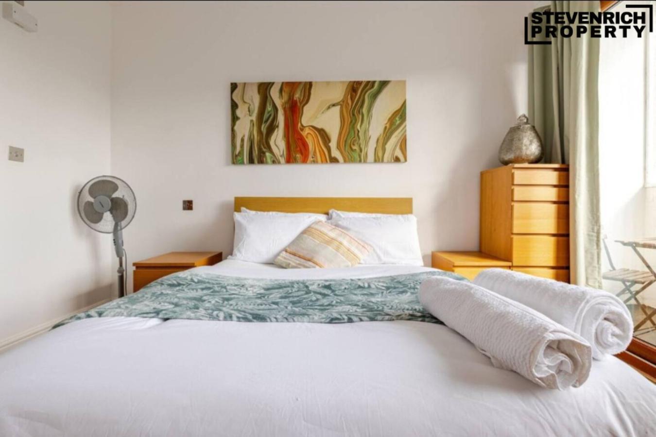 Large Town House Long Term Holiday home London