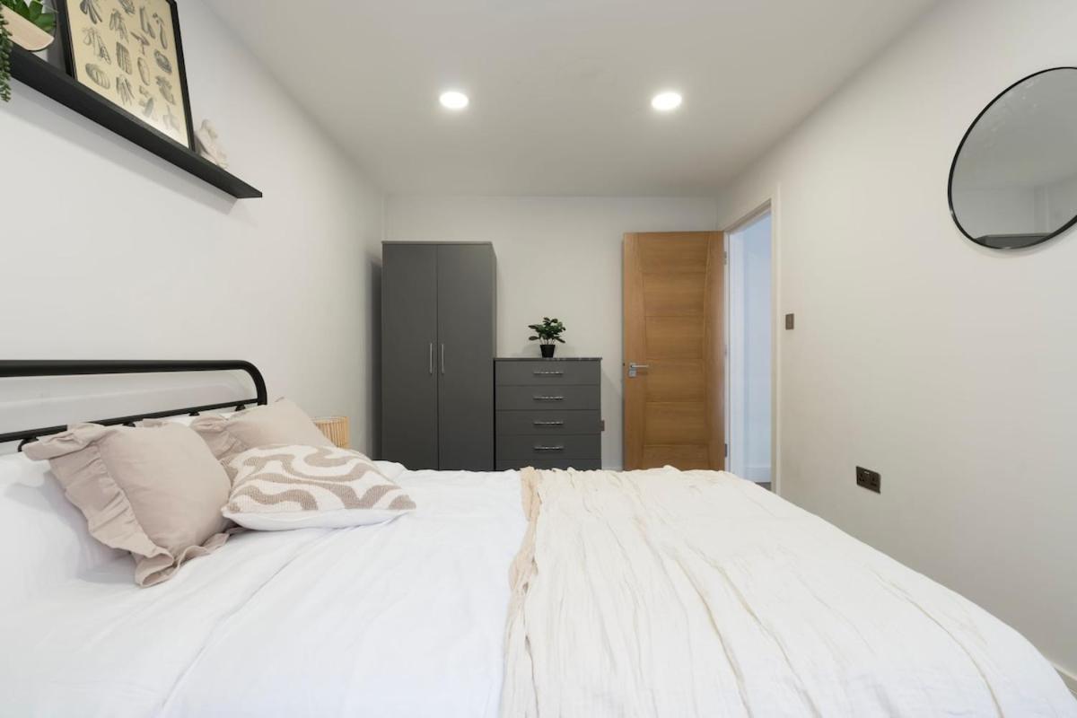 Apartment Beautiful Olive House 2