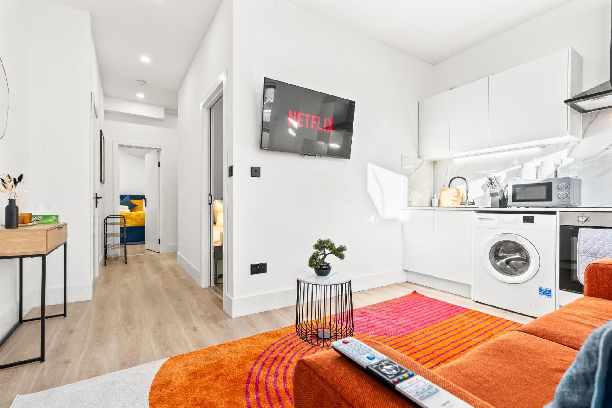 Apartment Modern 4 Bed - Free Parking *