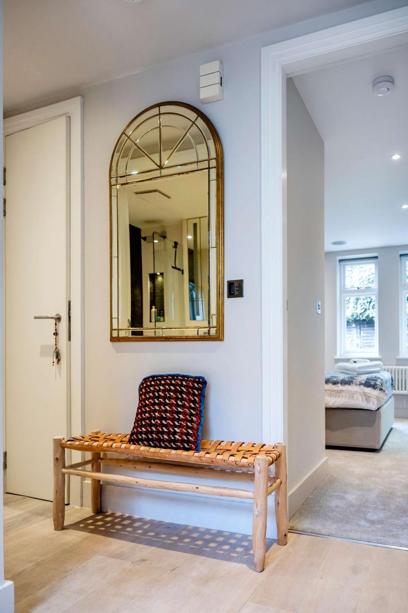 The Bohemian Rhapsody, Hampstead - By Out Of Office Lifestyle * Londres