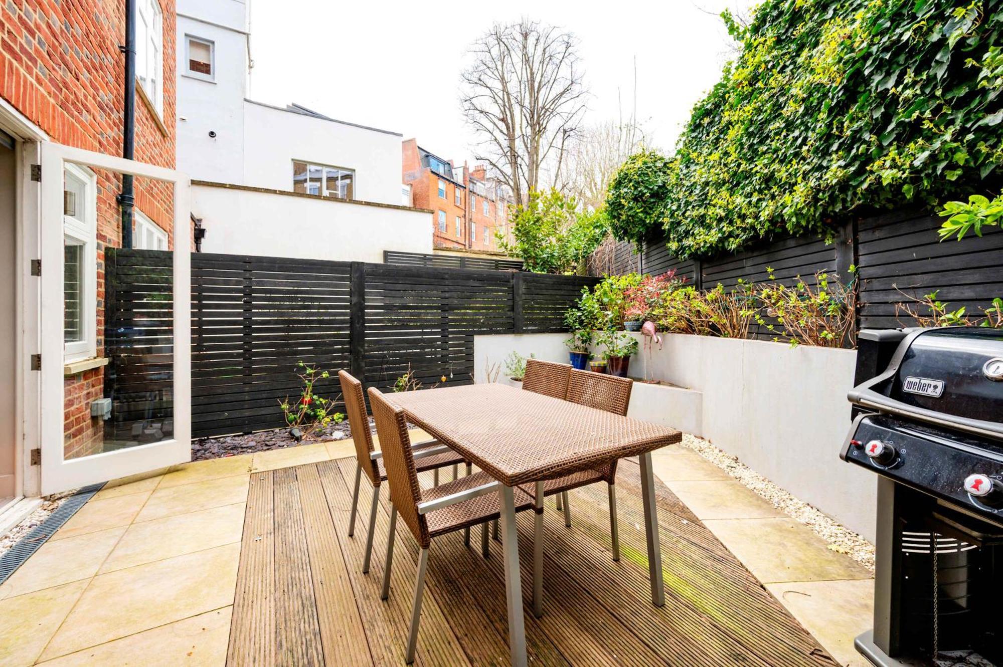 The Bohemian Rhapsody, Hampstead - By Out Of Office Lifestyle