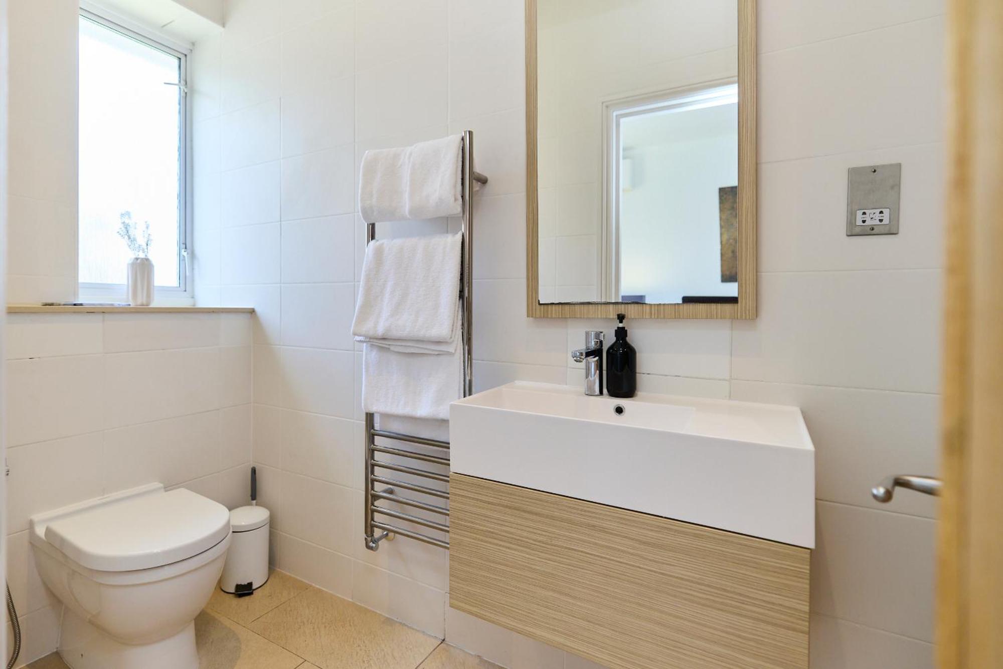 The Porchester Gardens - Modern&bright 4bdr With Garden&parking London