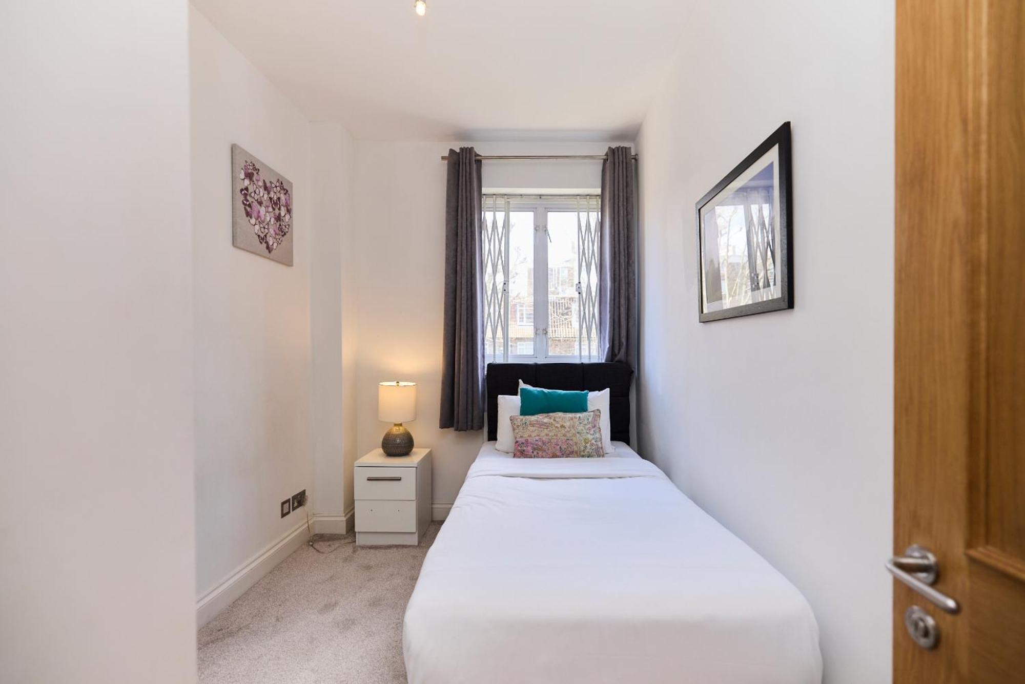Apartment The Porchester Gardens - Modern&bright 4bdr With Garden&parking *