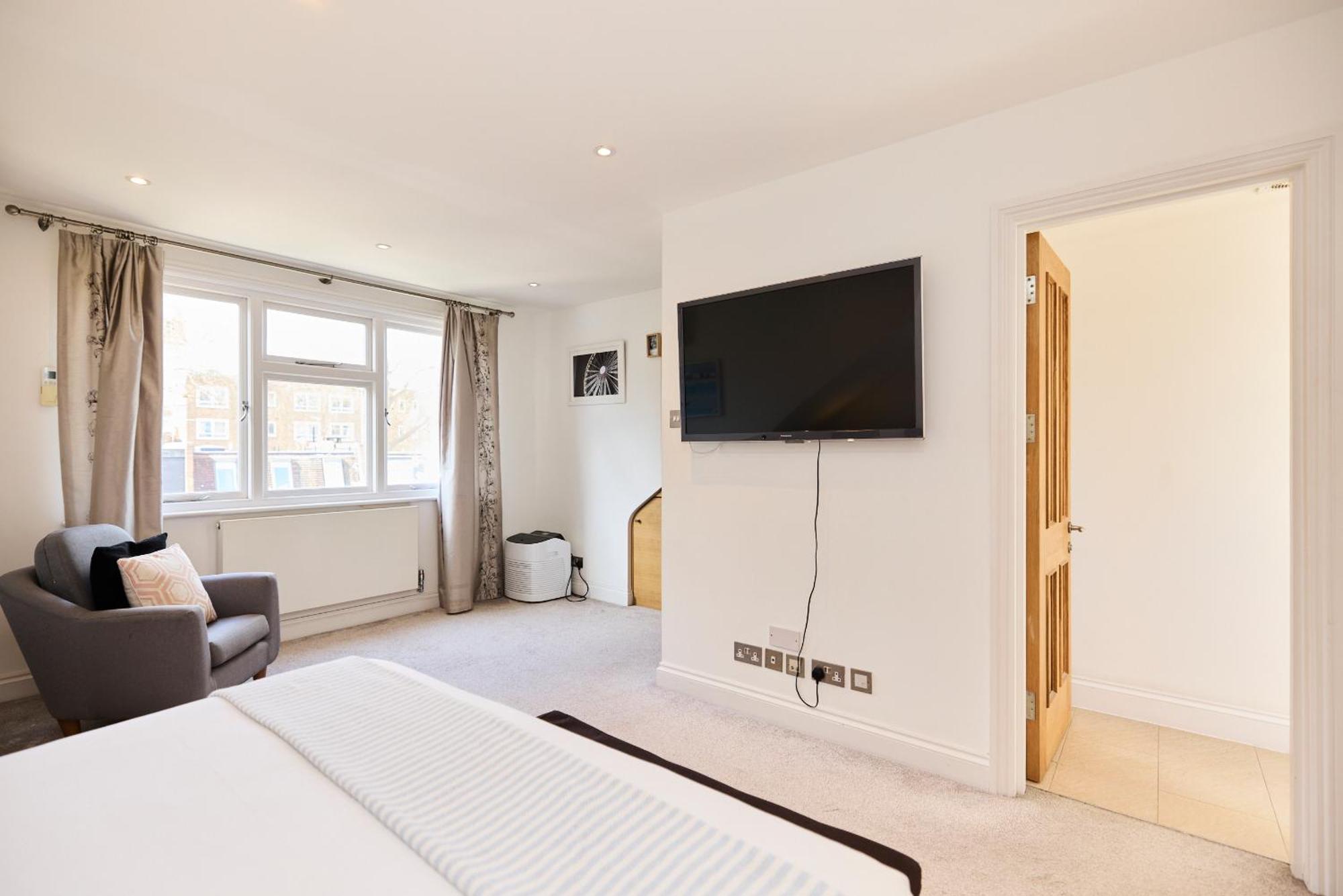 Apartment The Porchester Gardens - Modern&bright 4bdr With Garden&parking London