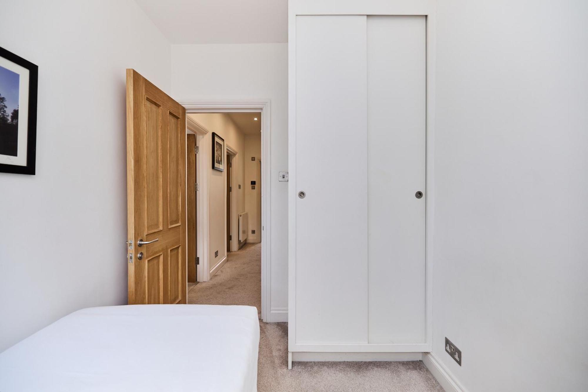 The Porchester Gardens - Modern&bright 4bdr With Garden&parking Apartment London