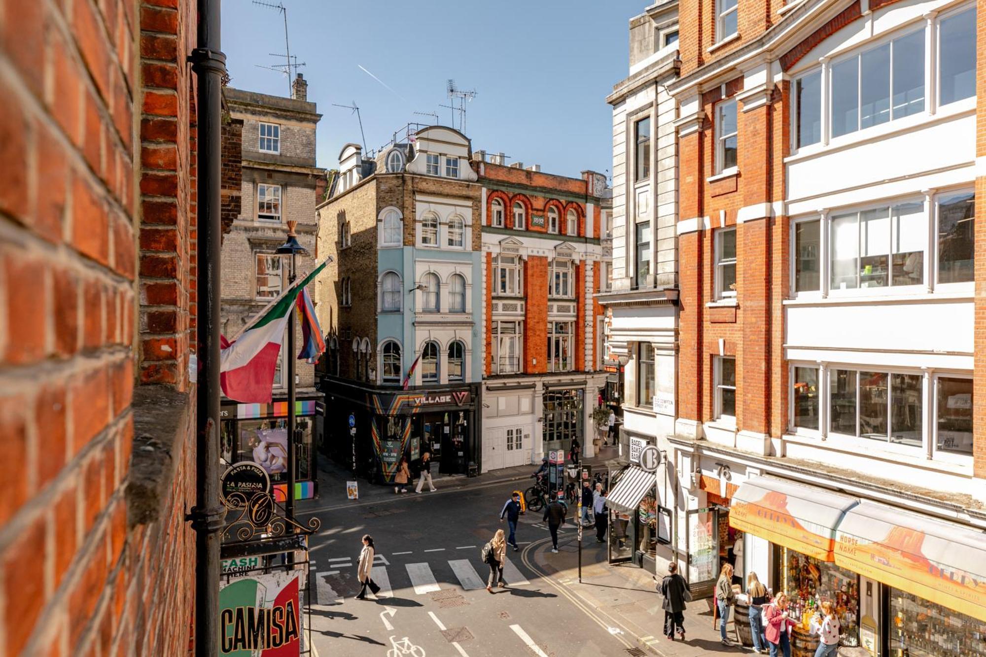 Aparthotel Soho *