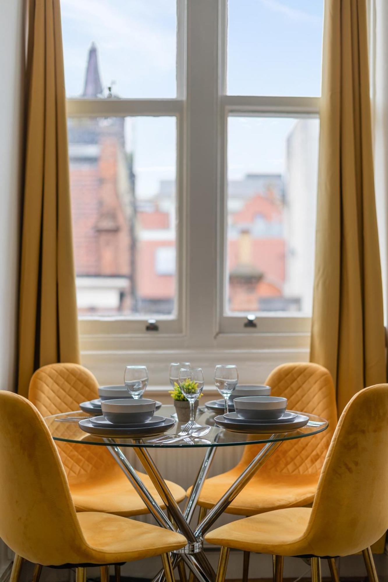 Modern 2-bedroom On Oxford Street 8gc Apartamento *