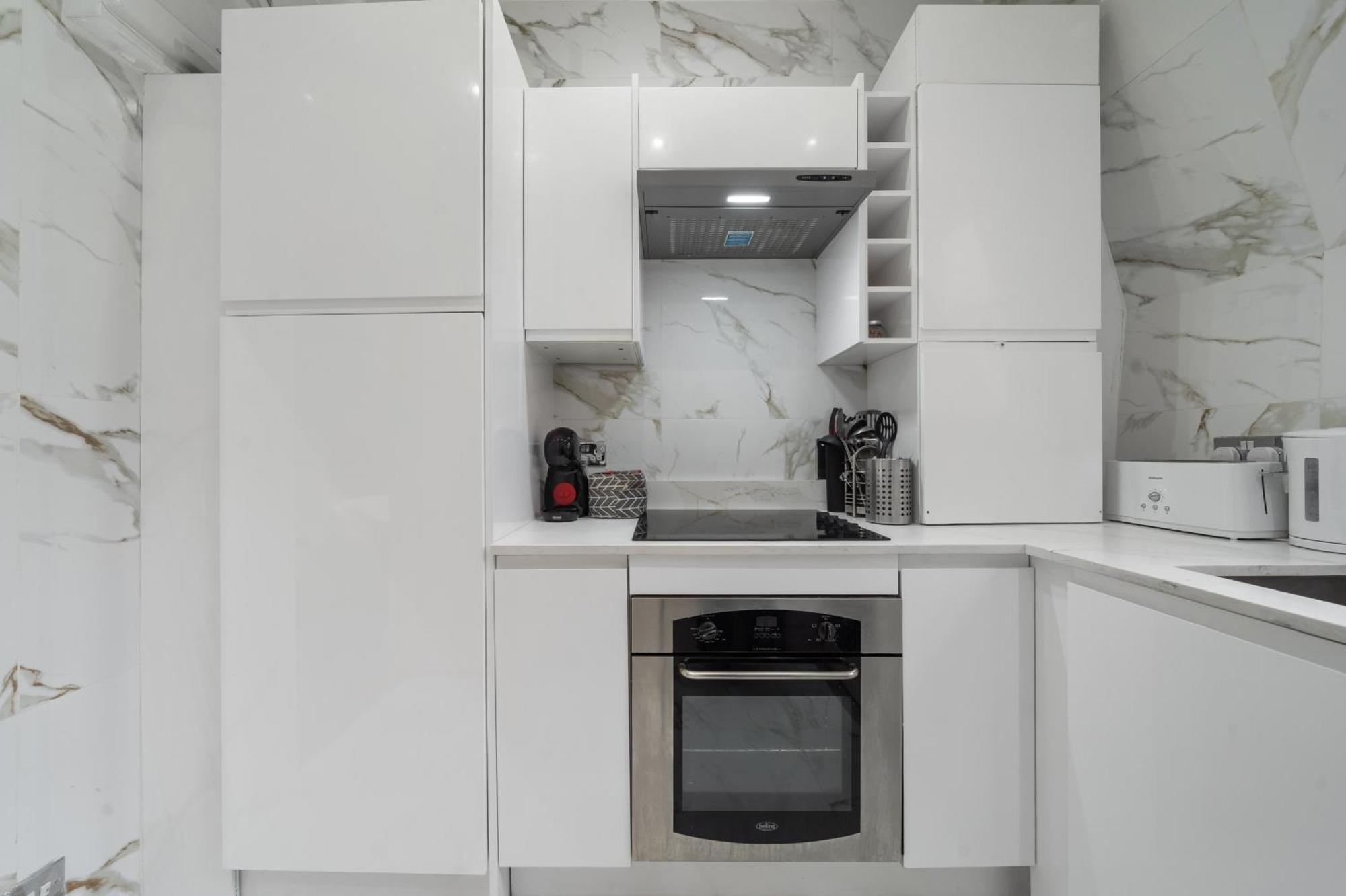 Modern 2-bedroom On Oxford Street 8gc * Londres