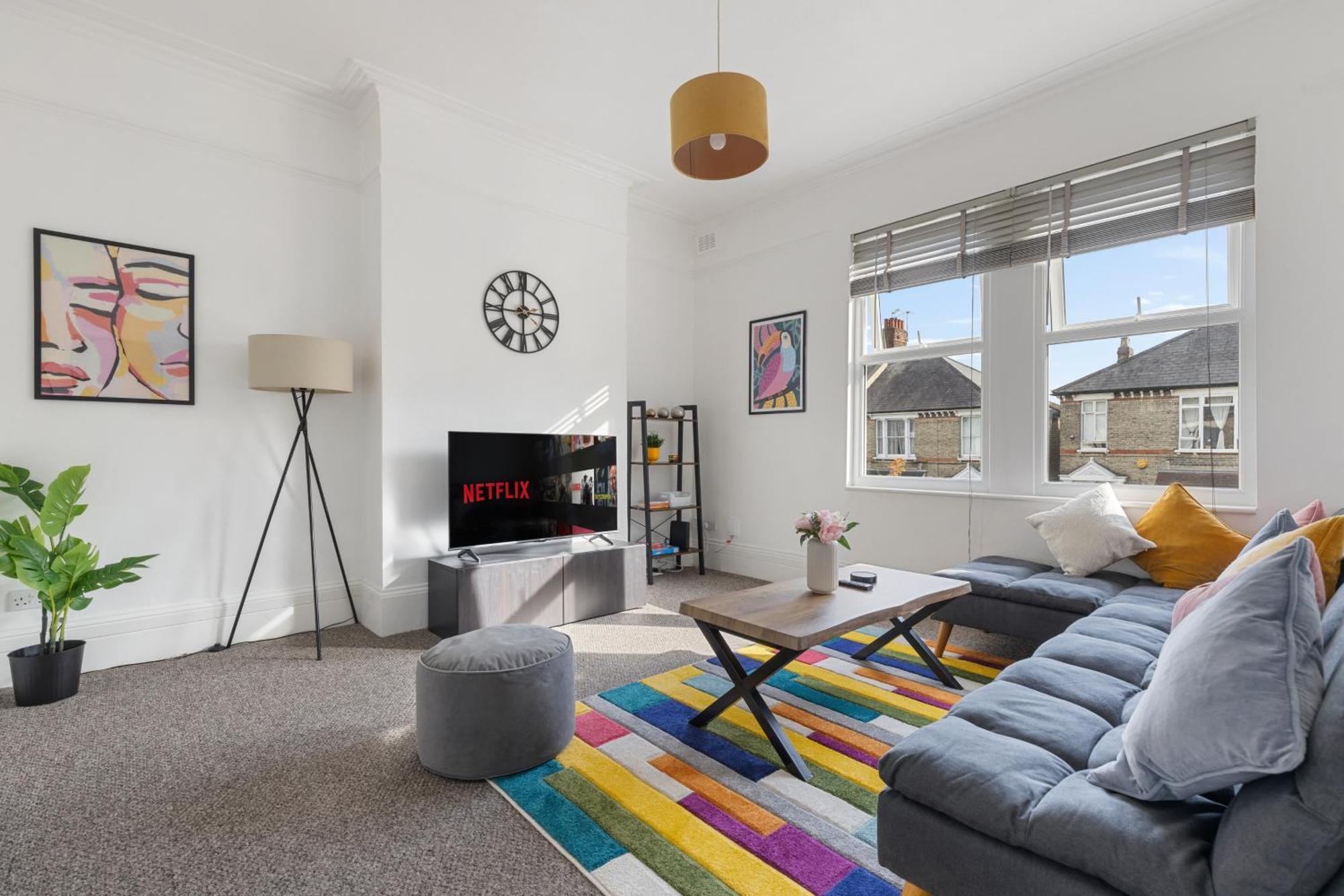 Apartamento The Turnpike - Free Parking *