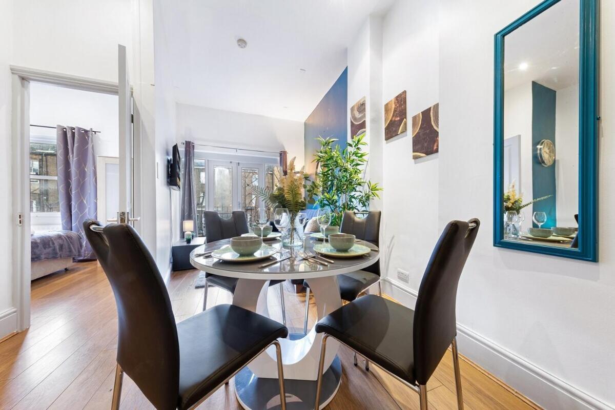 Luxurious 3 Bedroom Flat With Balcony In Kensington For 7 Next To Station Near Harrods * London