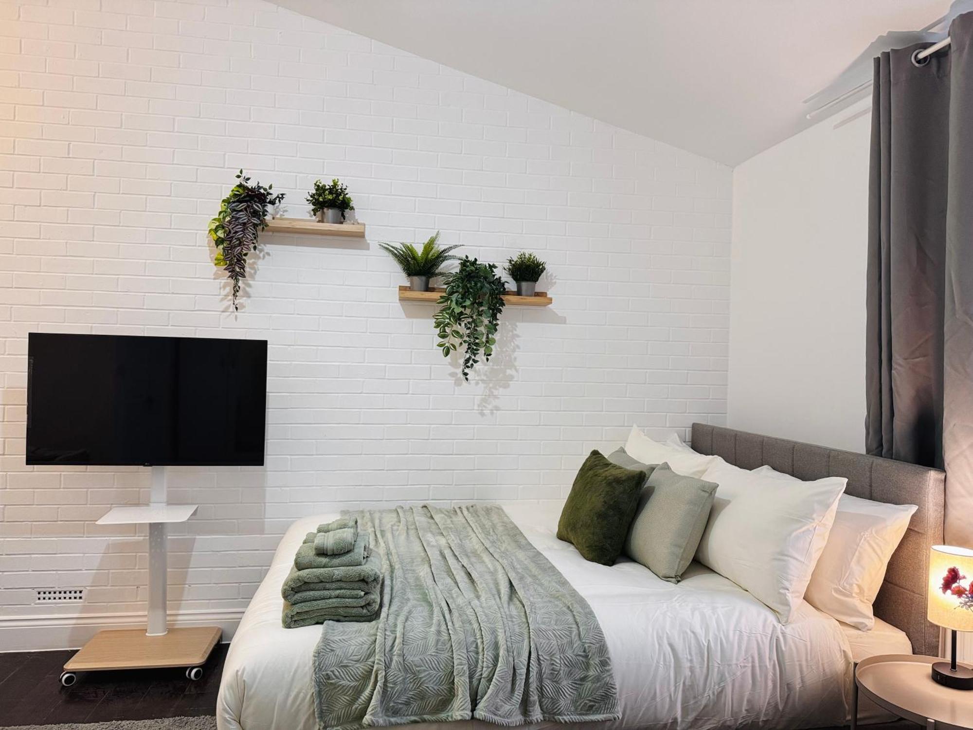 Apartment Family Retreat 30min To