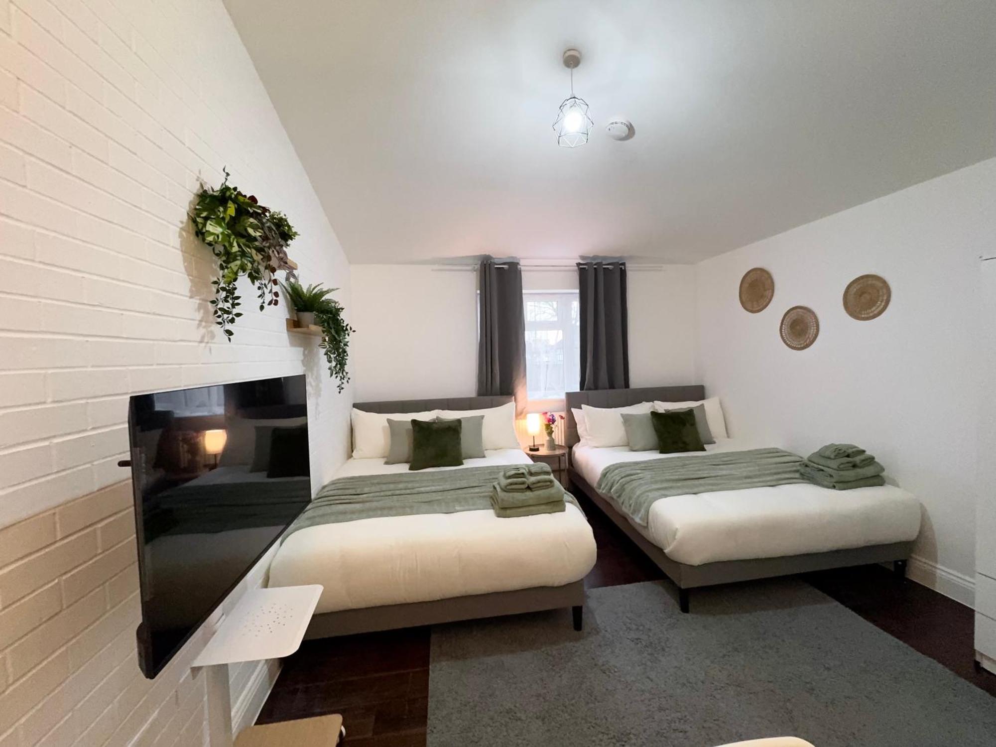 Family Retreat 30min To Apartment London