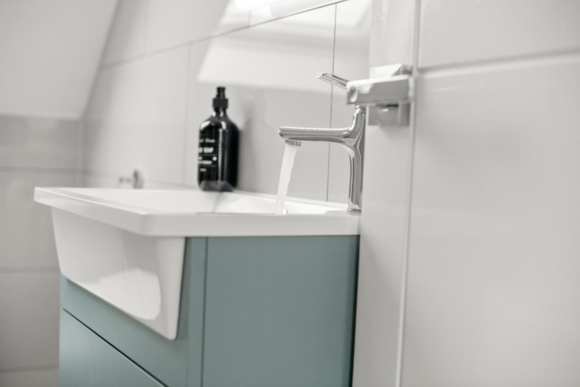 Relax In Style I Business & Leisure I Free Parking Apartment *
