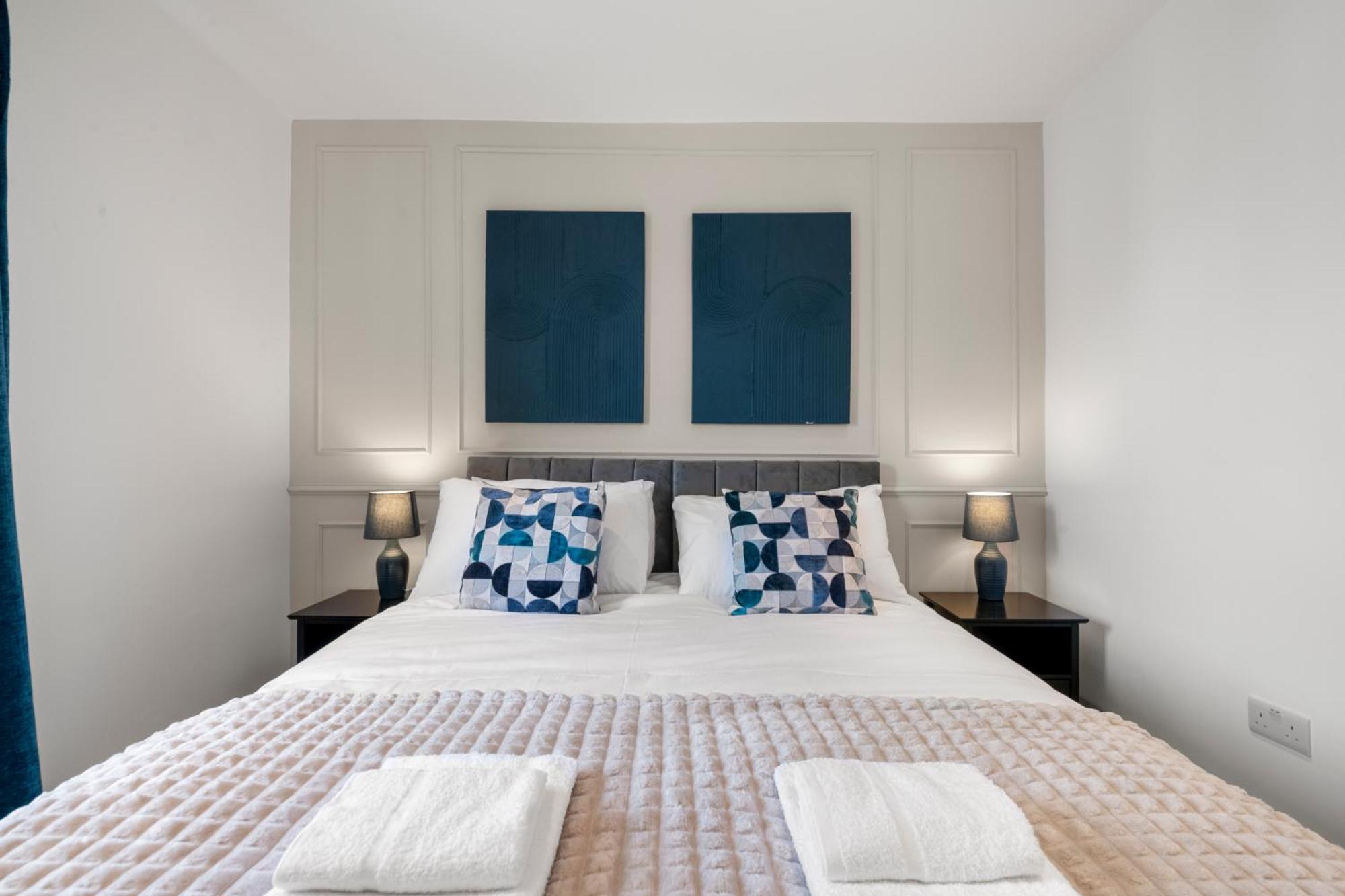Relax In Style I Business & Leisure I Free Parking London