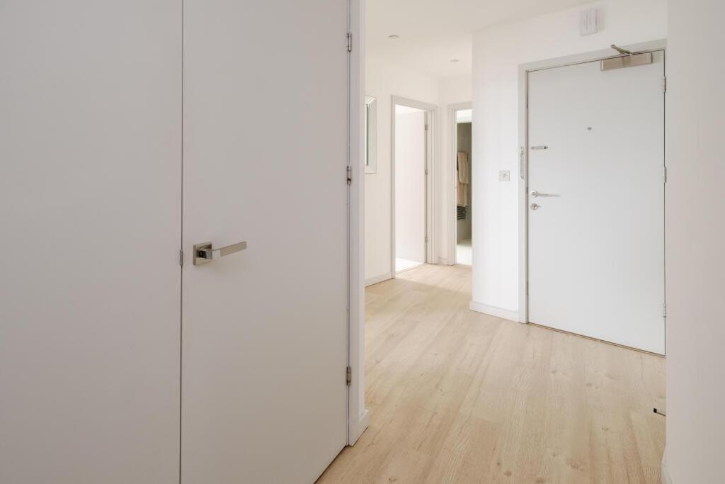 Apartment Serene Private Townhouse With Ac & Balcony For 6 *