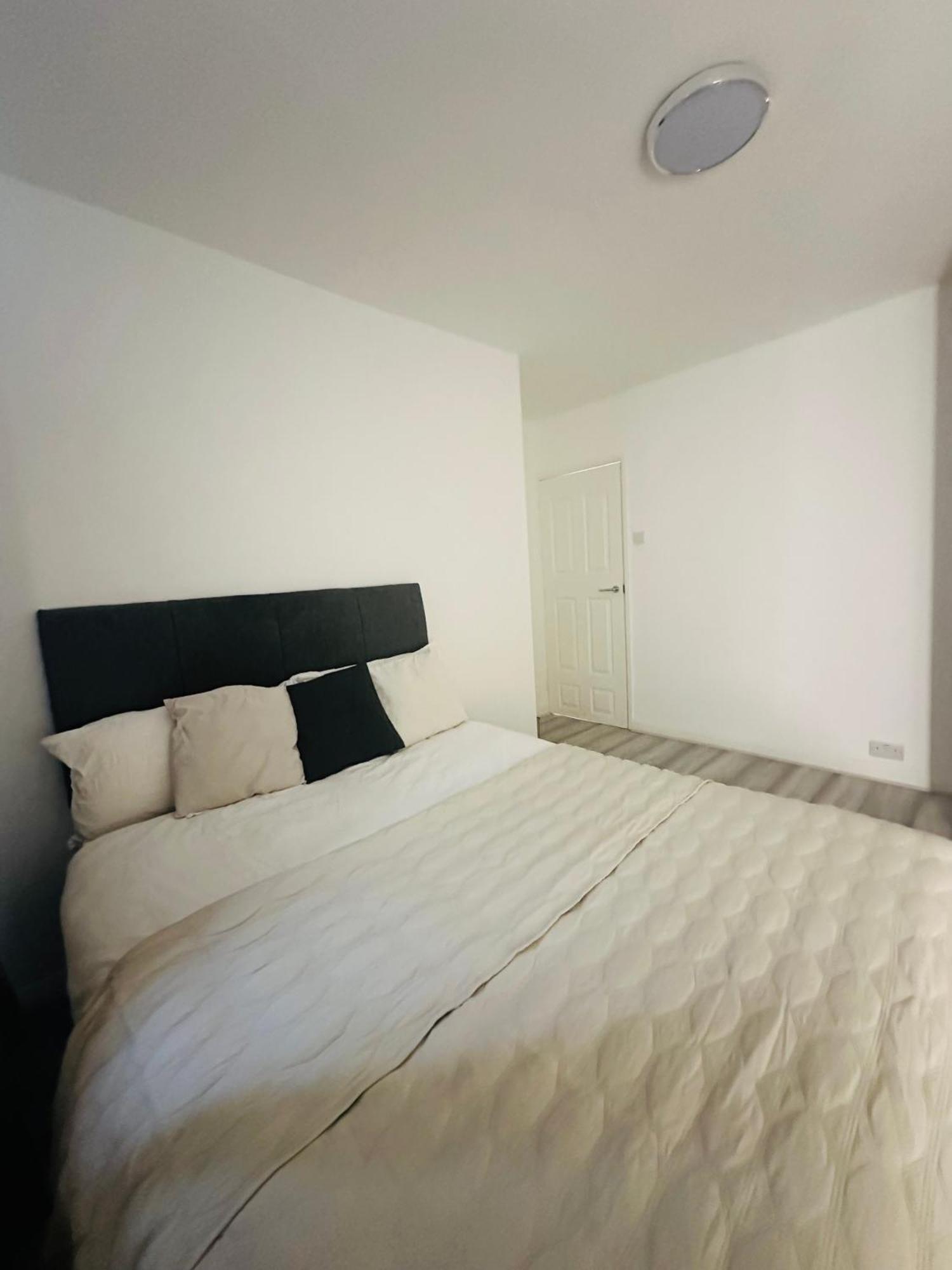 Appartement Entire 2-bedroom Flat Close To Hyde Park, Paddington Station, Bayswater And Queensway Station *
