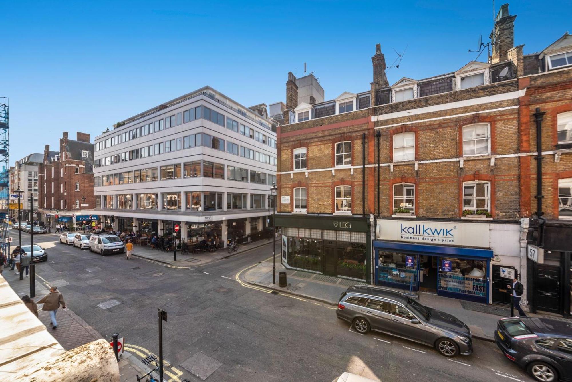Huge 1 Bed Sleeps 4 De Lux Soho Fitzrovia Apartment *