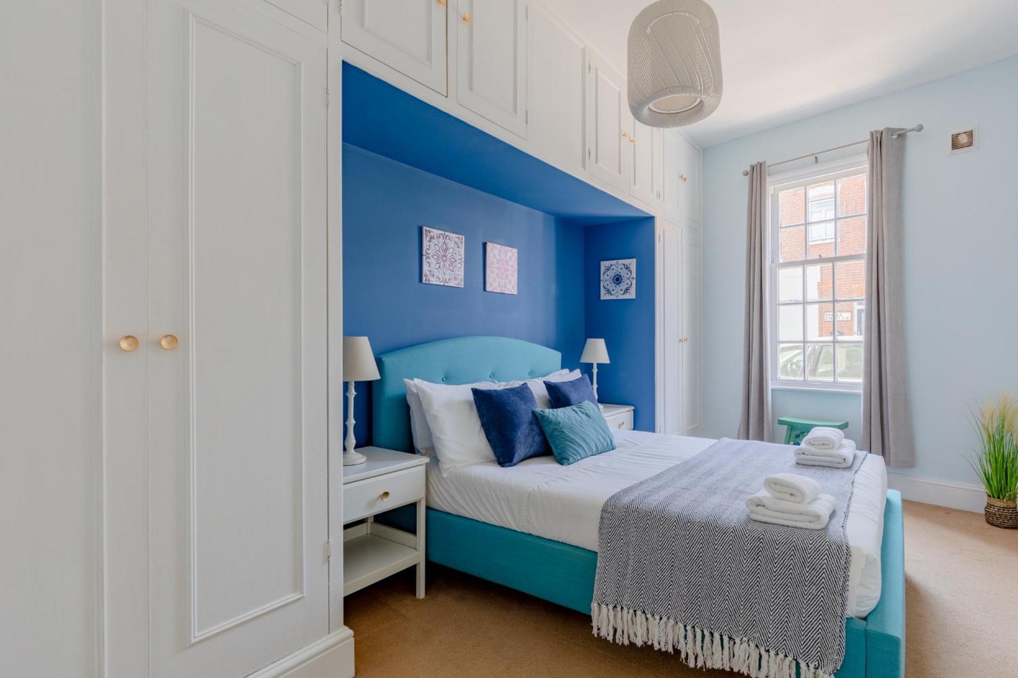 Idyllic 2bd Retreat By The River Thames Fulham *
