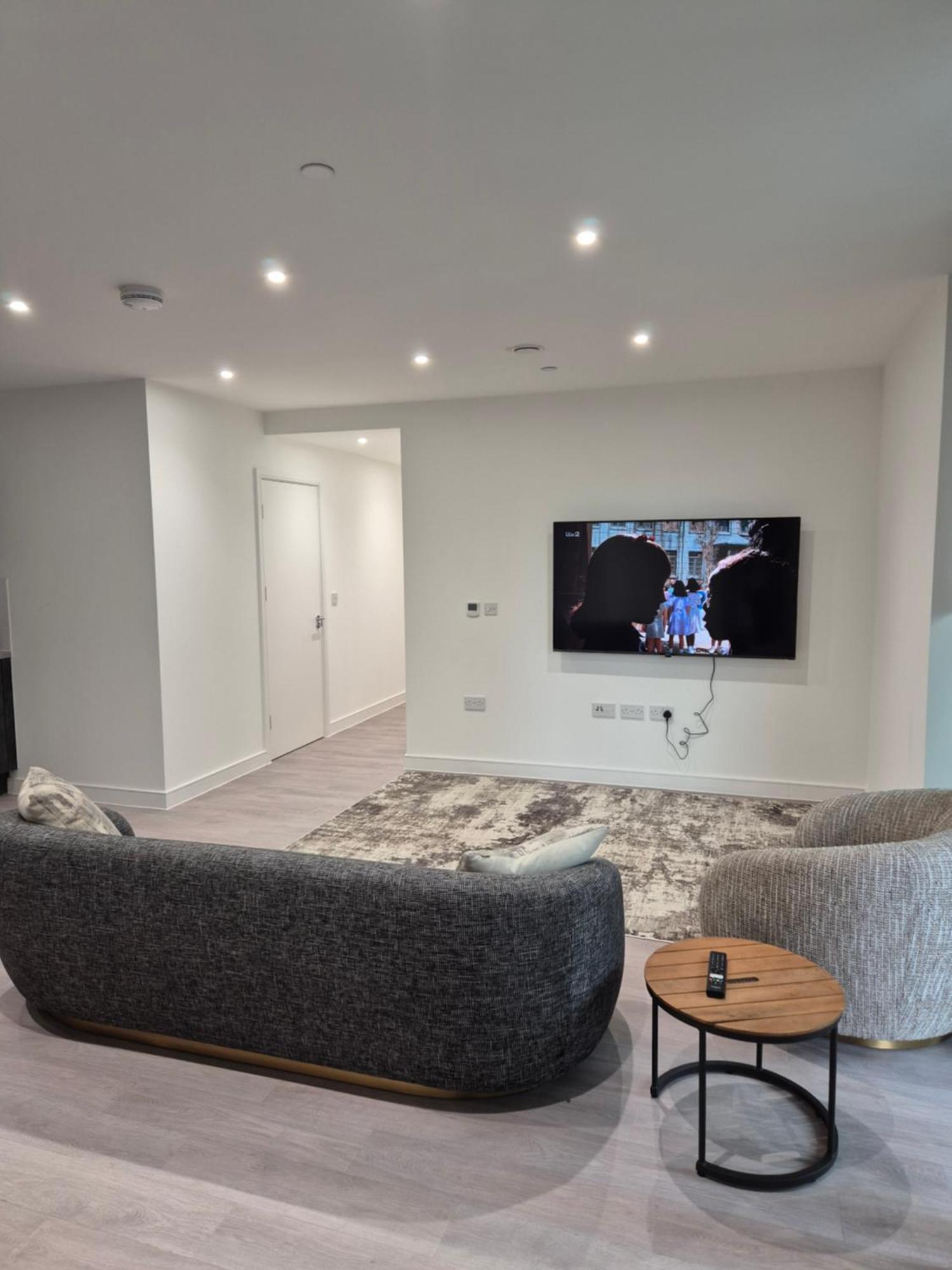Battersea 2br