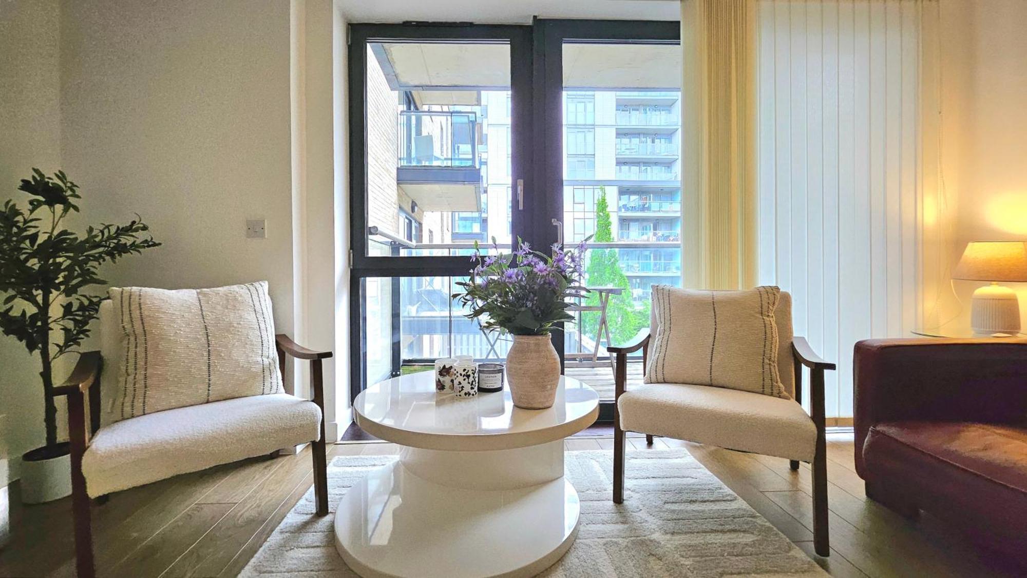 Leilighet Athera - Festival Quarter, Canary Wharf 2 Bed, 2 Bath With Balcony And Gym Facility