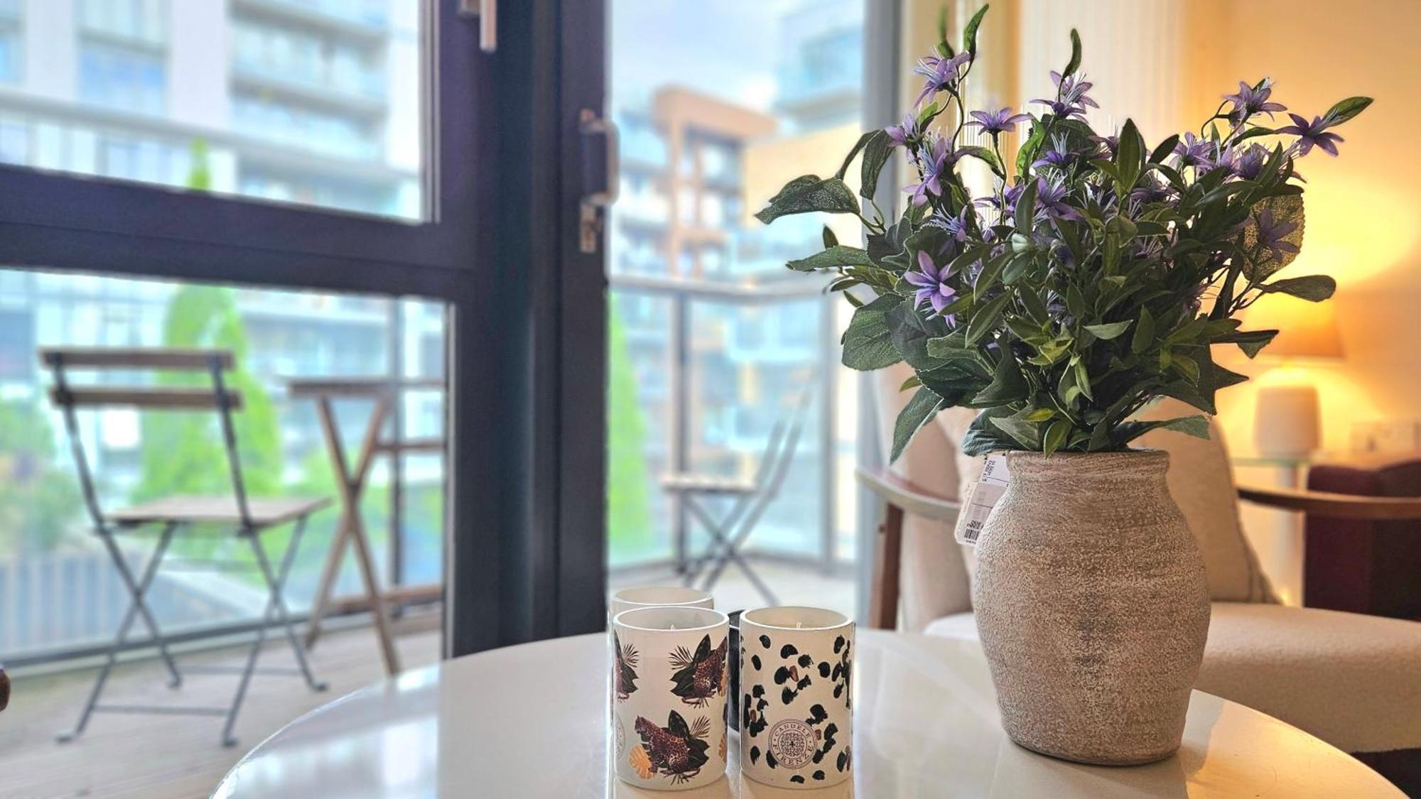 Athera - Festival Quarter, Canary Wharf 2 Bed, 2 Bath With Balcony And Gym Facility Leilighet *