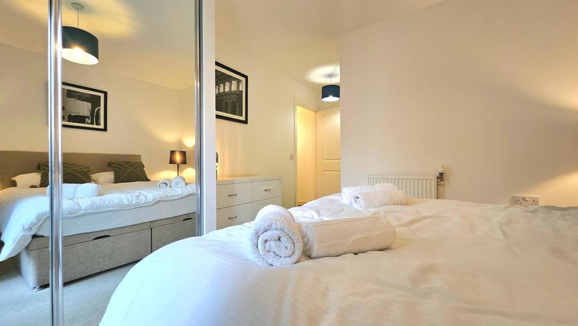 Leilighet Athera - Festival Quarter, Canary Wharf 2 Bed, 2 Bath With Balcony And Gym Facility *