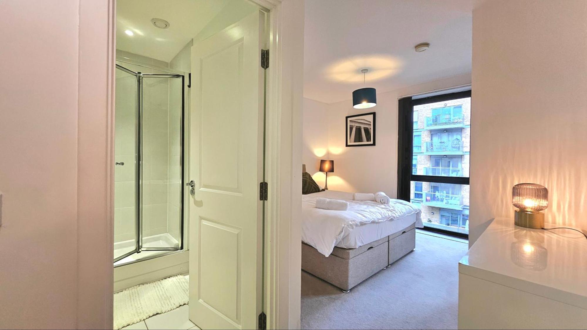 Leilighet Athera - Festival Quarter, Canary Wharf 2 Bed, 2 Bath With Balcony And Gym Facility *
