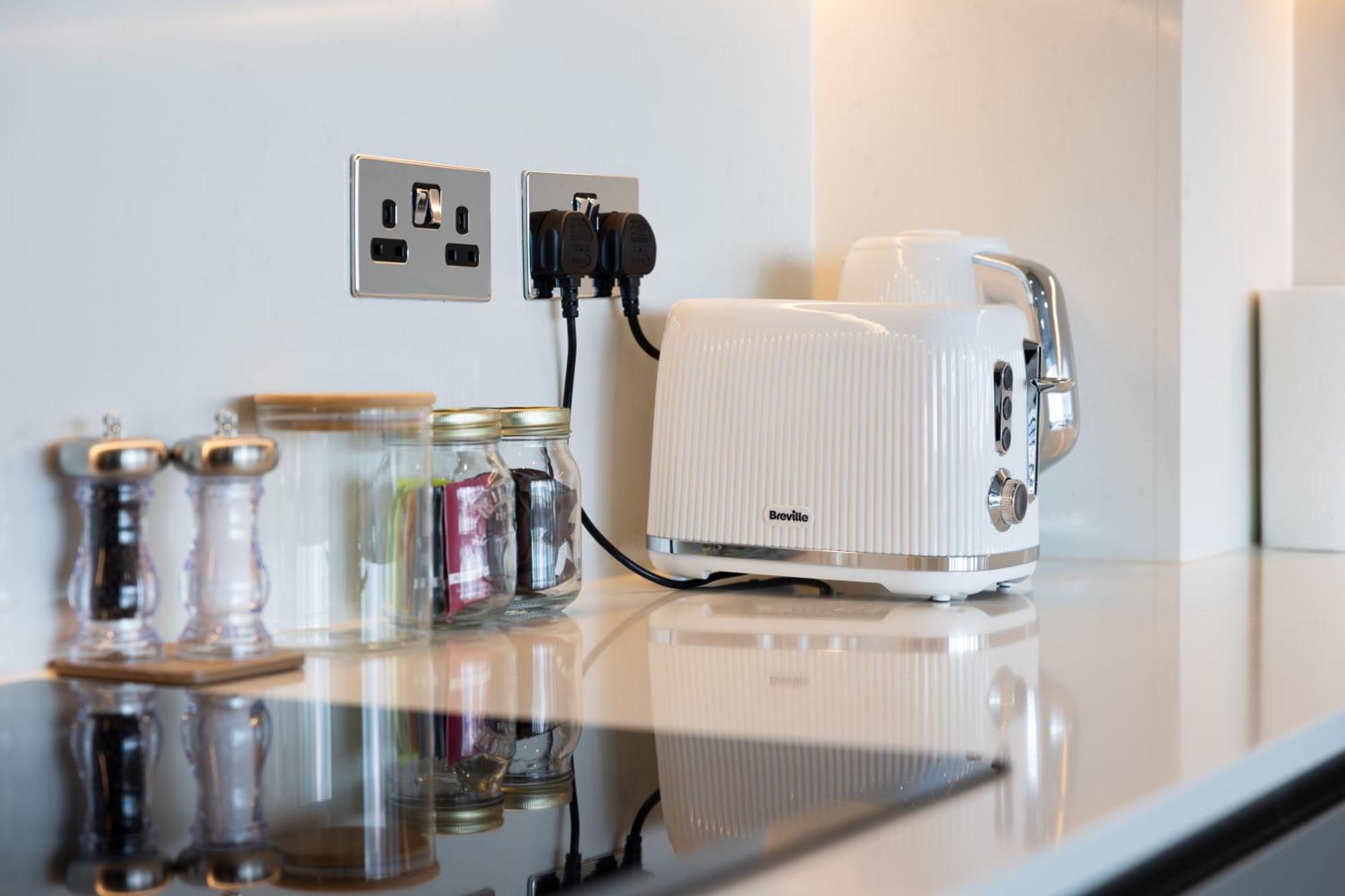 Enjoy Smart Living In Lovely Apartment. Apartment
