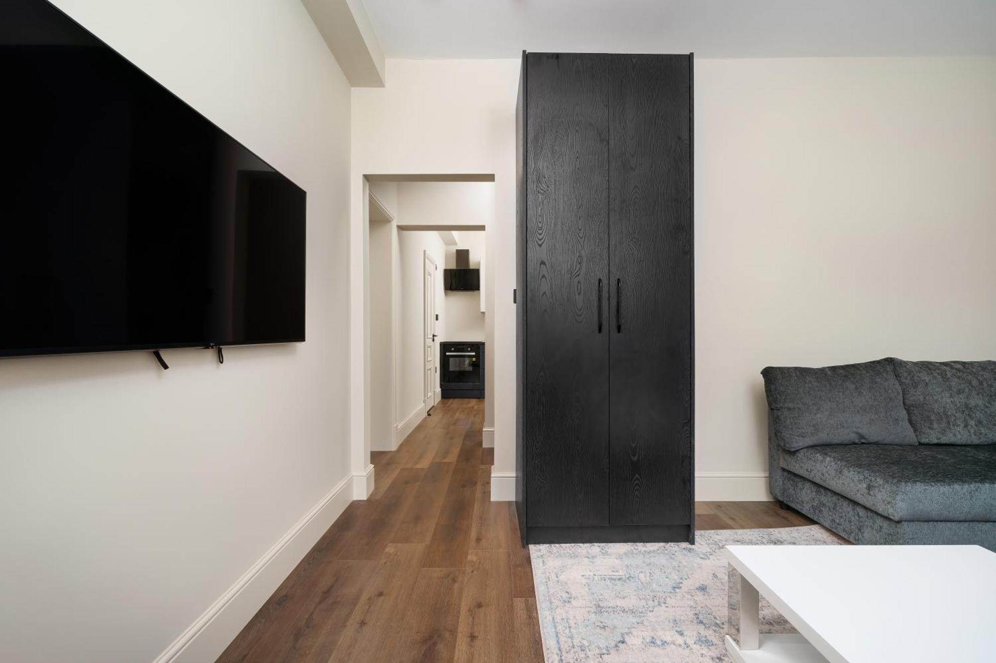 The Turrets, Willesden Apartment London