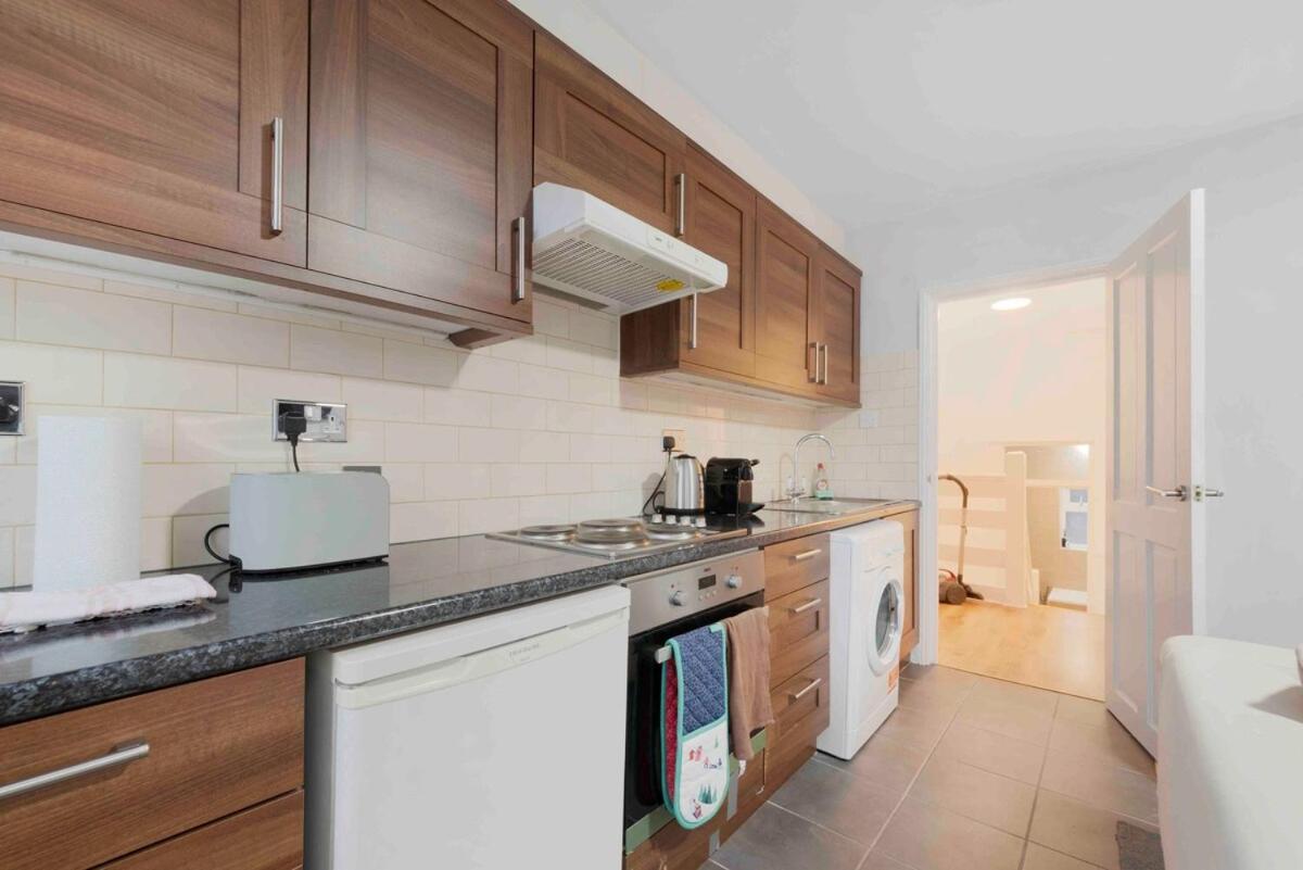 New 1 Bed Westfield Chiswick Hammersmith Appartement Londen