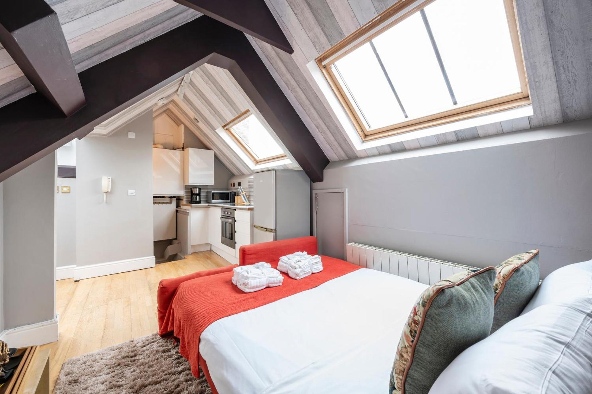 Leilighet Sunny Loft In Center Of