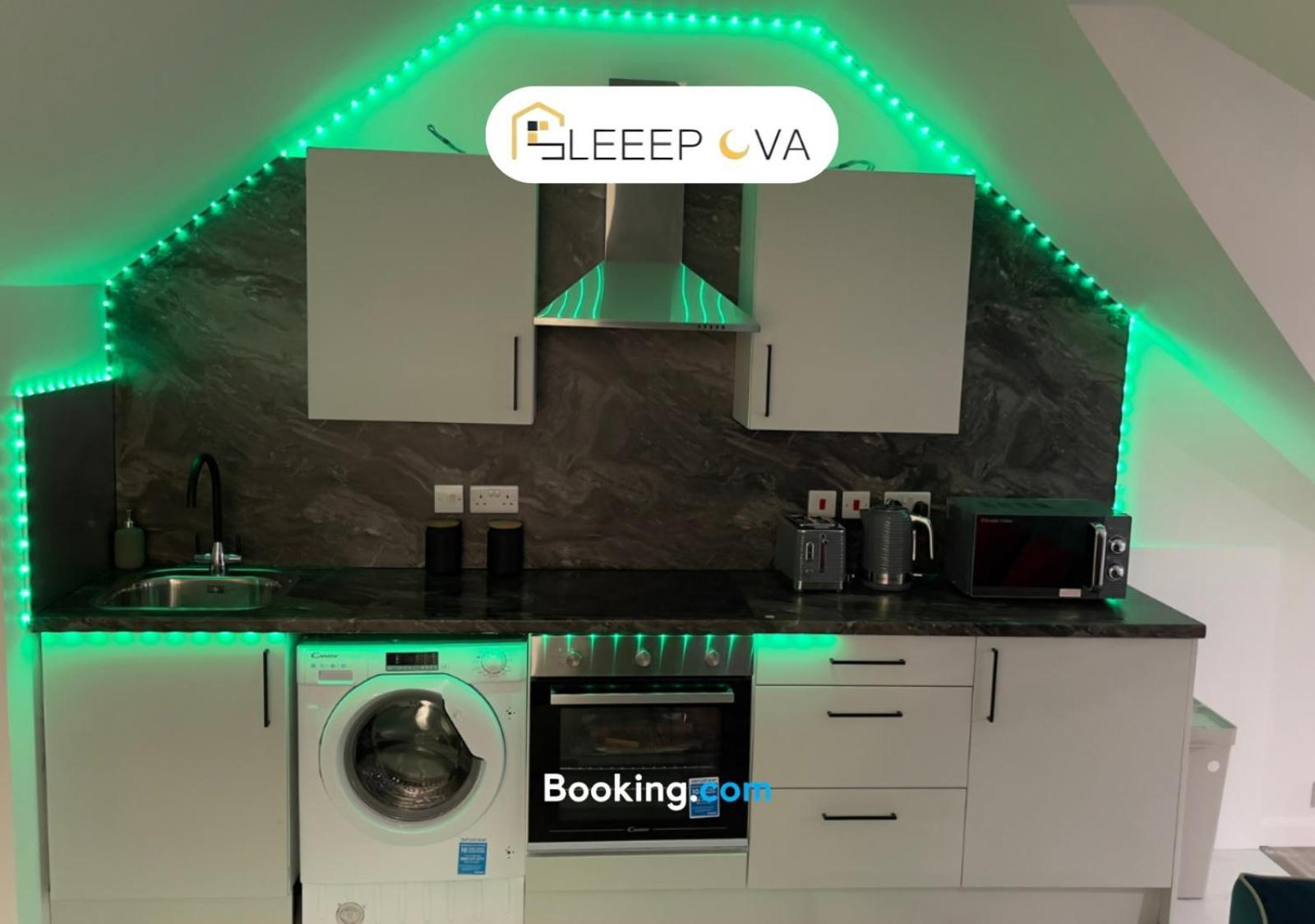 Last-Minute Specials L Premium Deals L Luxury & Modern 1 Bedroom Apartment 5Plus Guests Couples Families Business Sleepova Short Lets & Serviced Accommodation * London