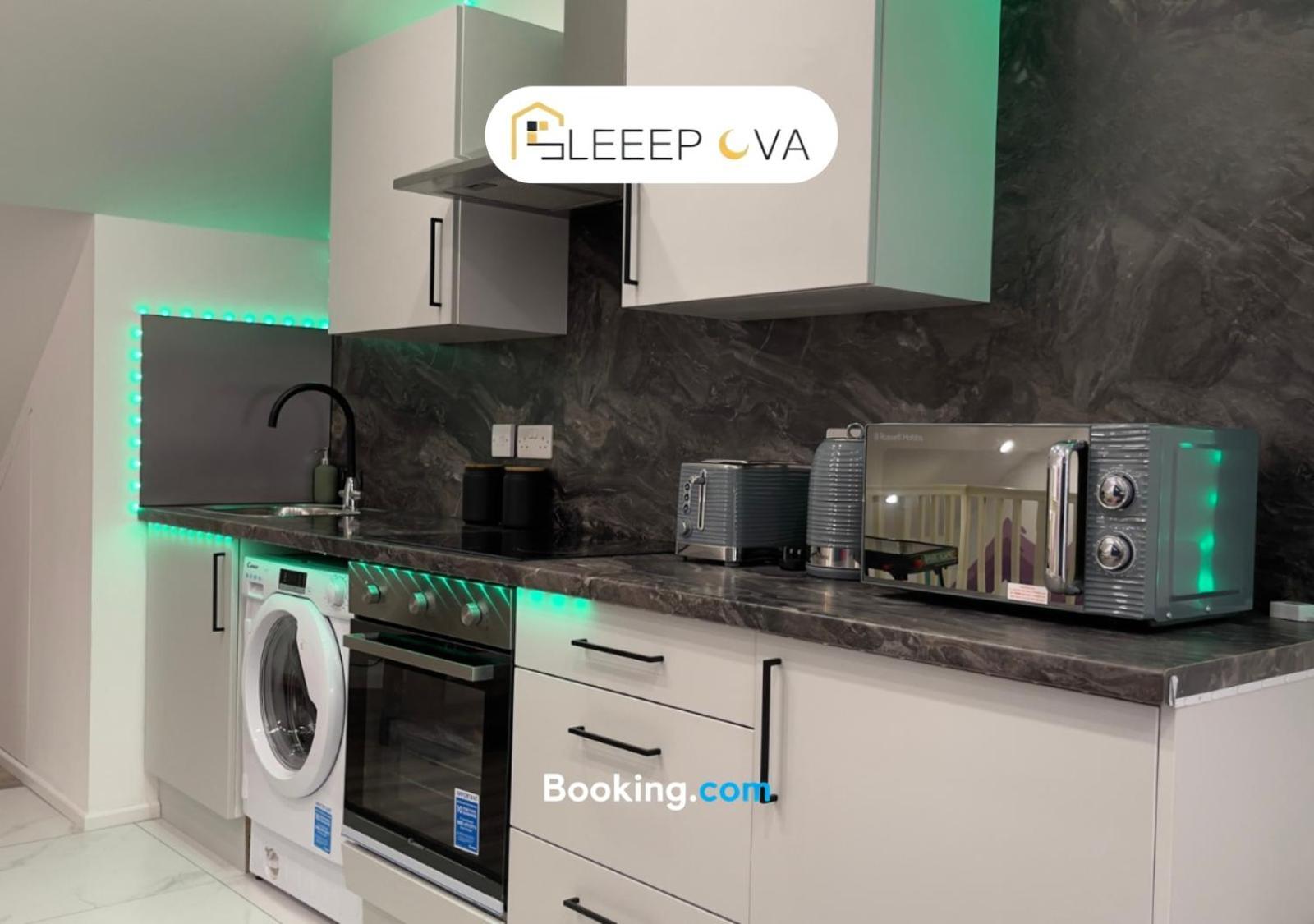 Last-Minute Specials L Premium Deals L Luxury & Modern 1 Bedroom Apartment 5Plus Guests Couples Families Business Sleepova Short Lets & Serviced Accommodation Apartment