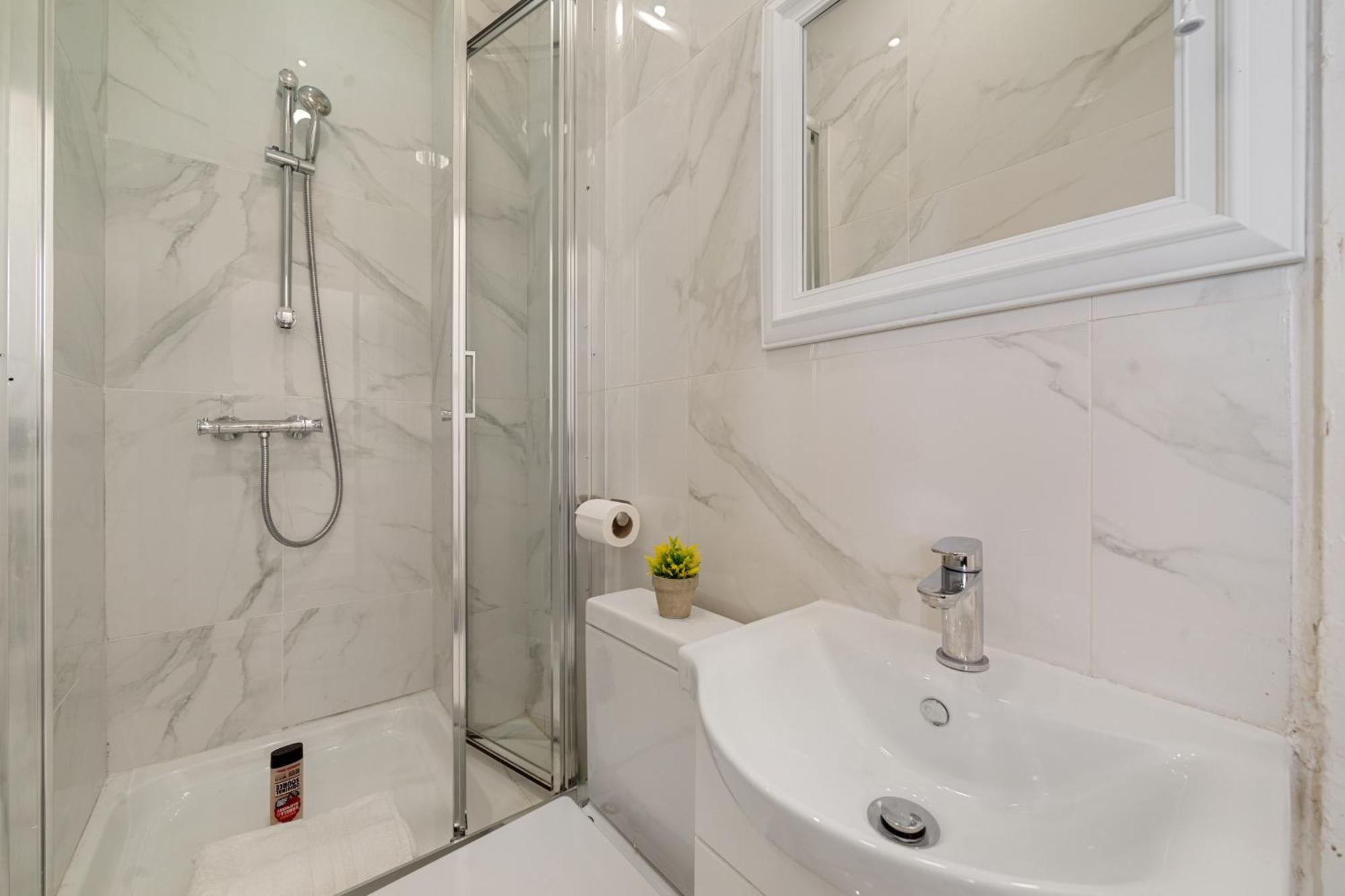 Elegant 3 Bedroom On Oxford Street Luxury Living In 2gc
