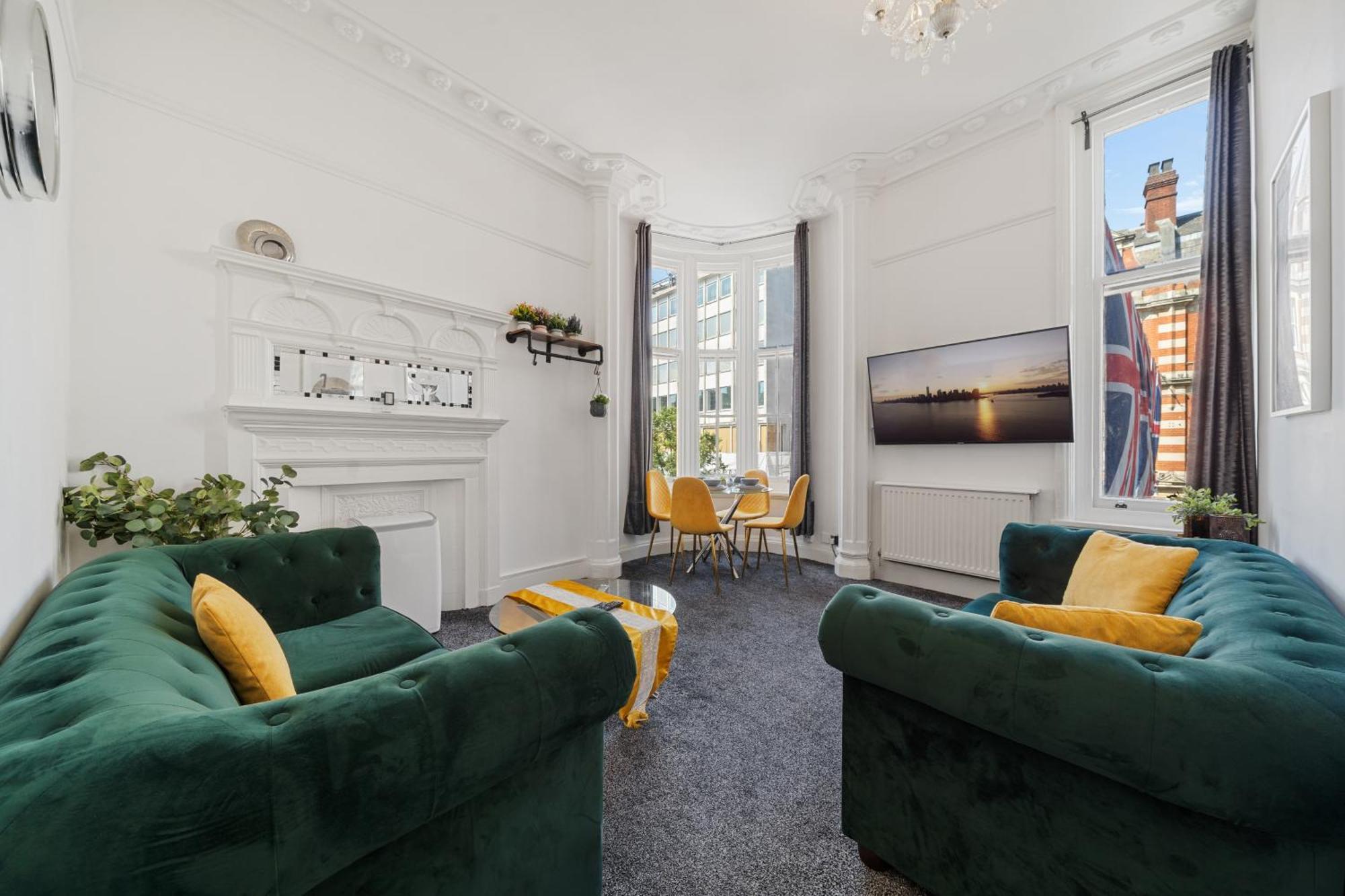 Elegant 3 Bedroom On Oxford Street Luxury Living In 2gc Londres