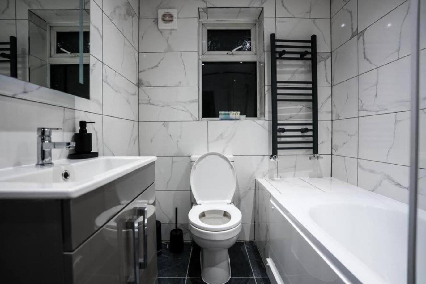 Apartment 3 Bed Modern House Tottenham