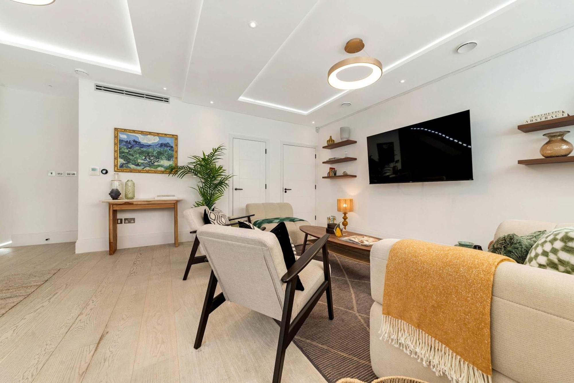 Madestays Premium Knightsbridge Townhouse *