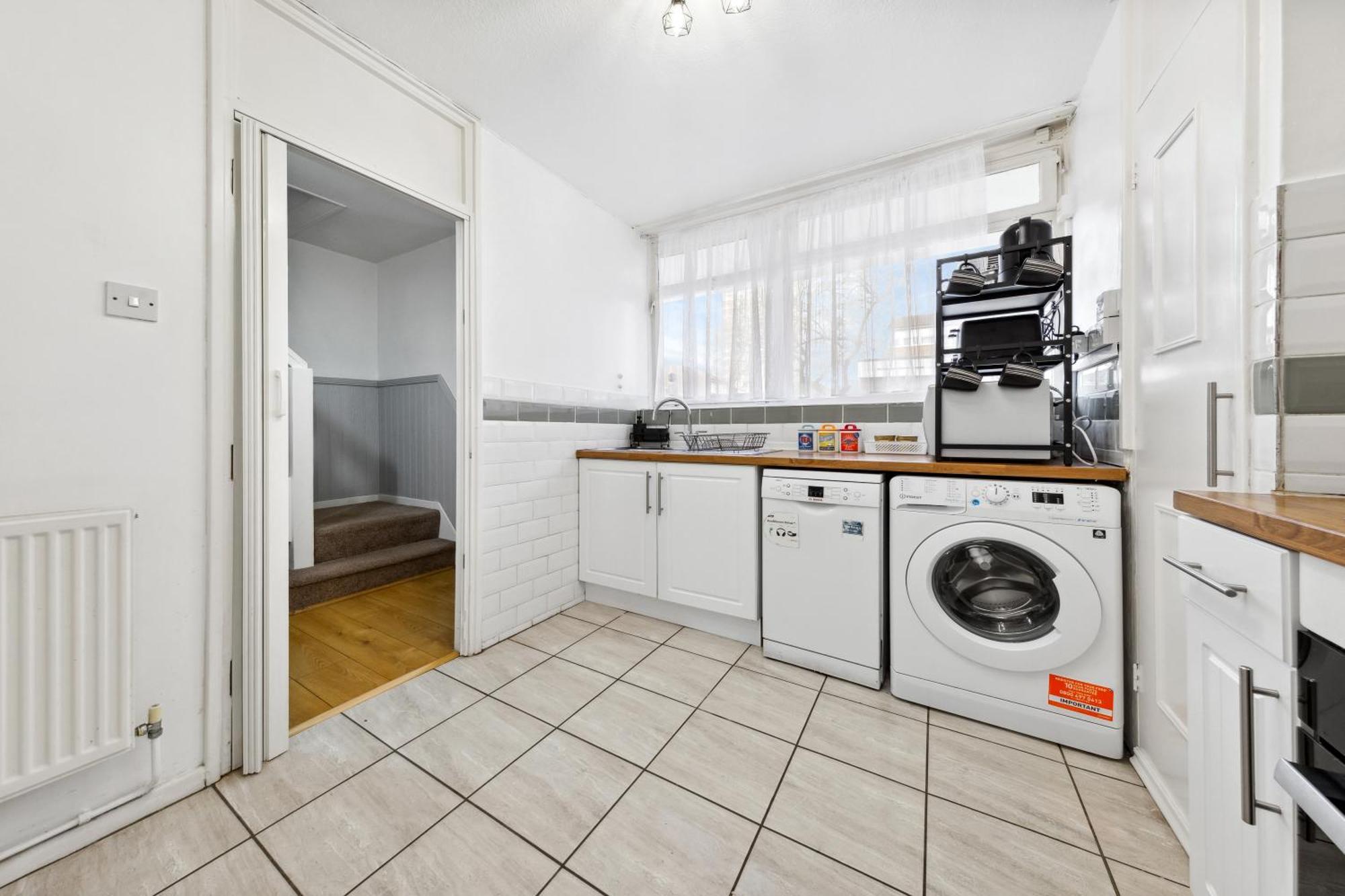 Spacious 3-bed Near Shoreditch With Parking * London