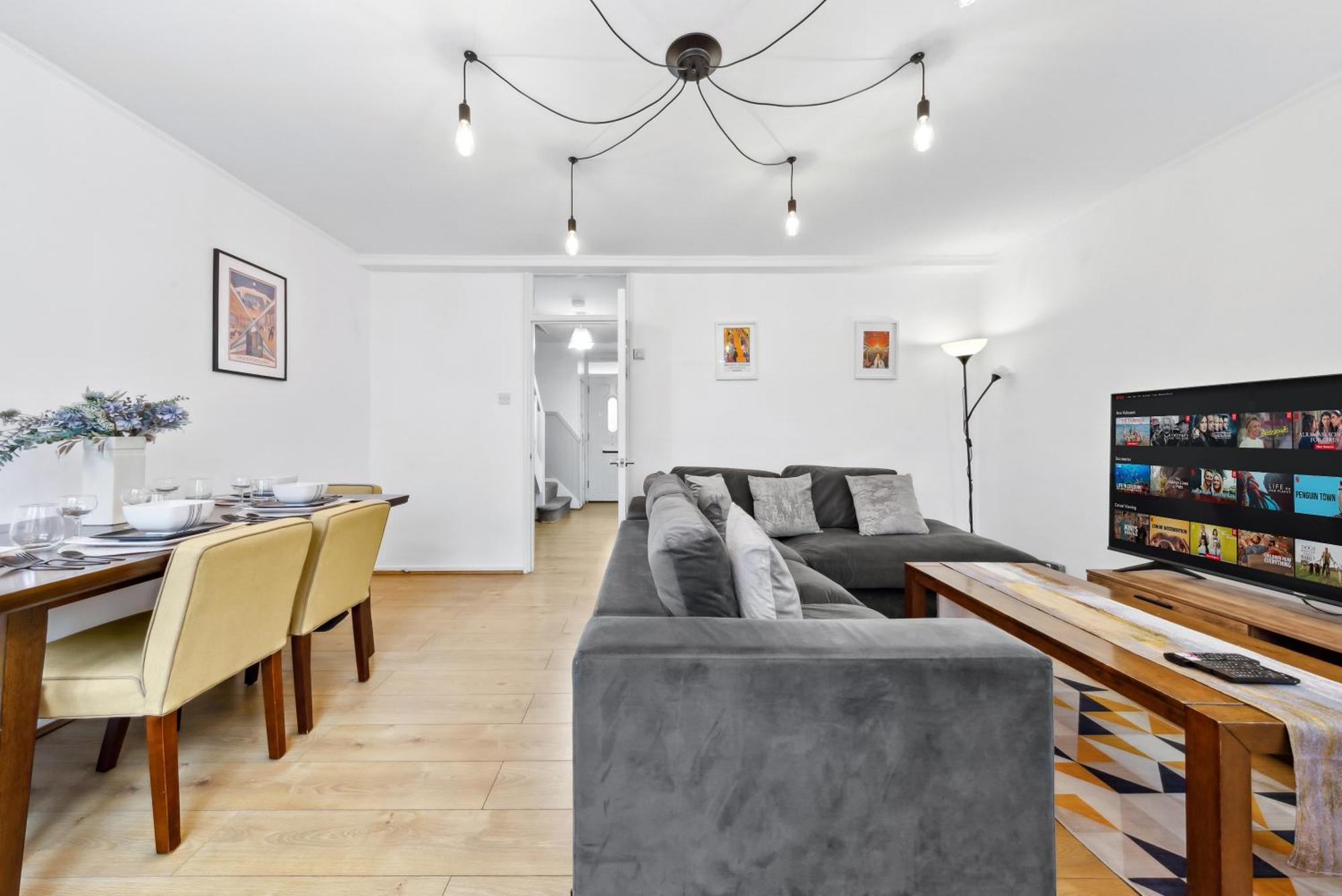 Apartment Spacious 3-bed Near Shoreditch With Parking *