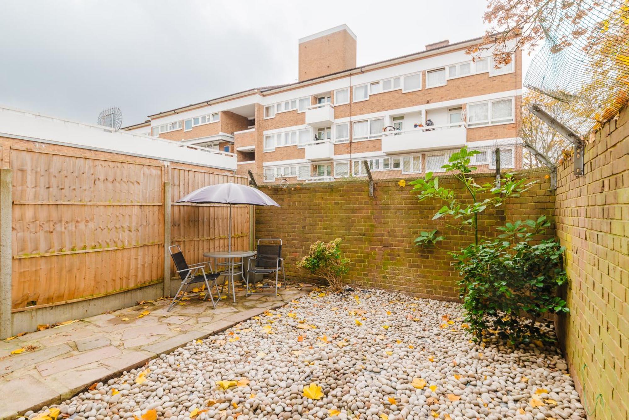 Spacious 3-bed Near Shoreditch With Parking * London