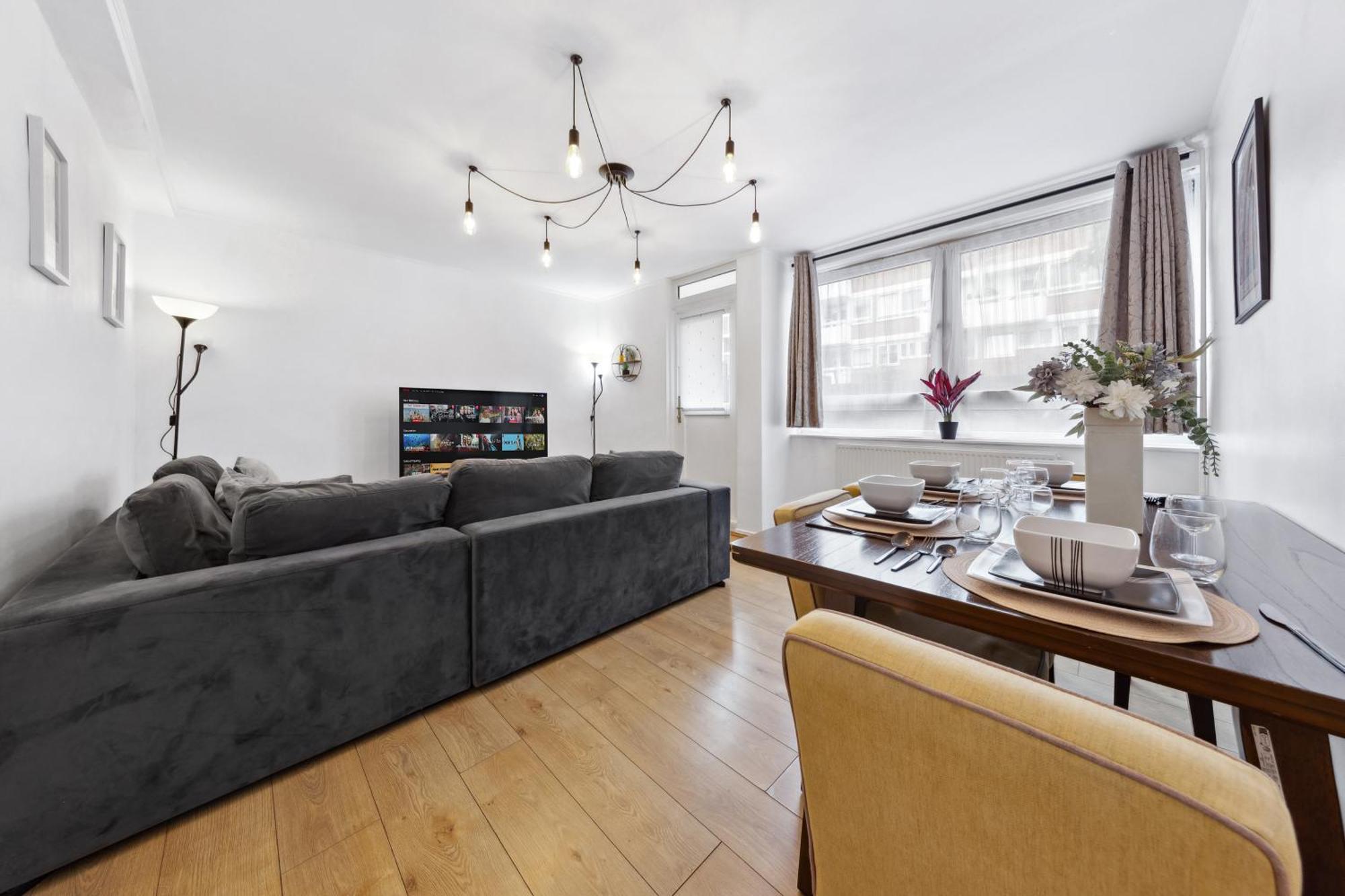 Spacious 3-bed Near Shoreditch With Parking London