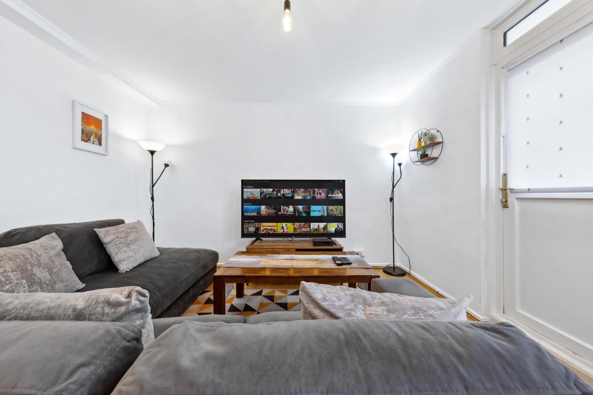 Spacious 3-bed Near Shoreditch With Parking Apartment *