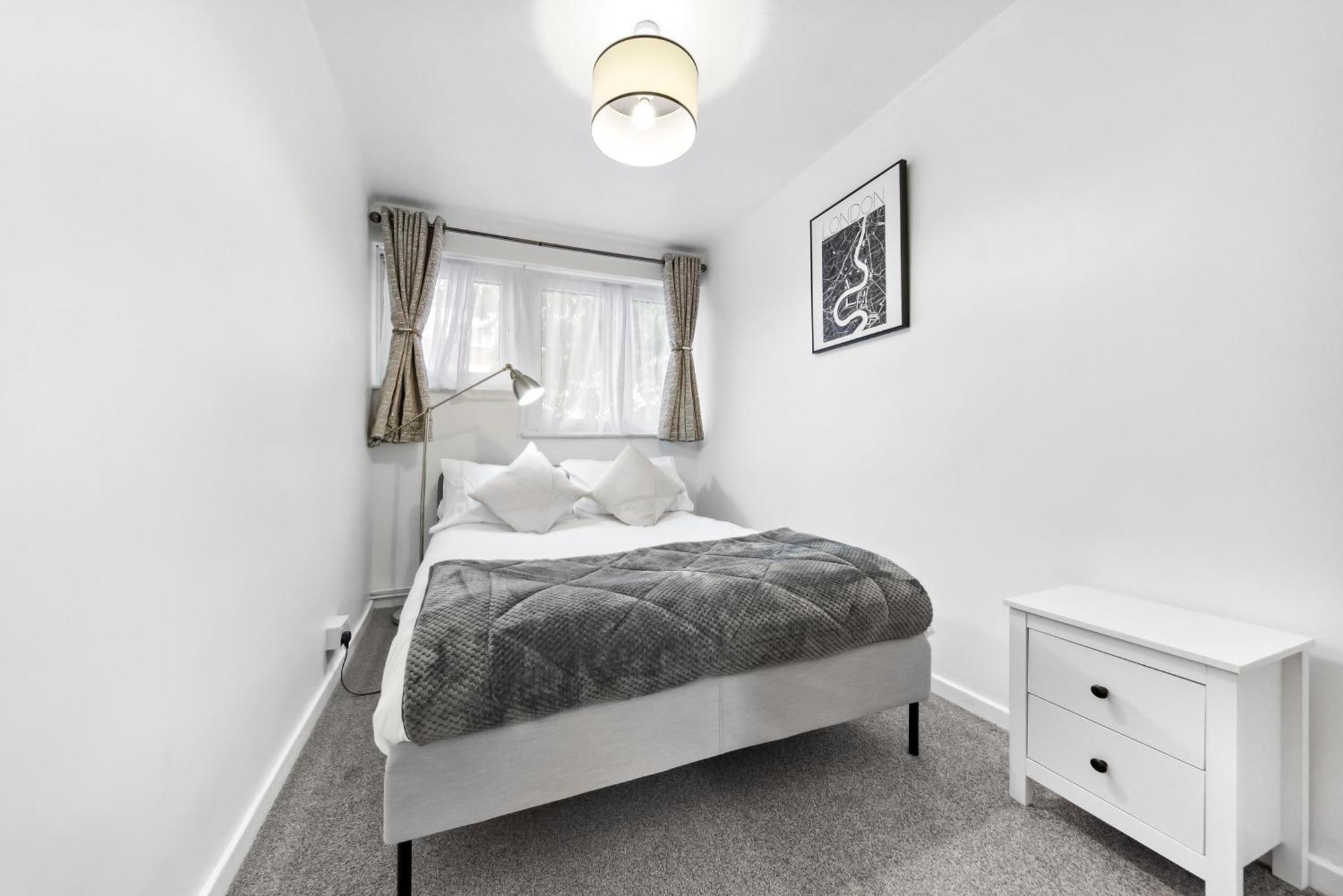 Spacious 3-bed Near Shoreditch With Parking London