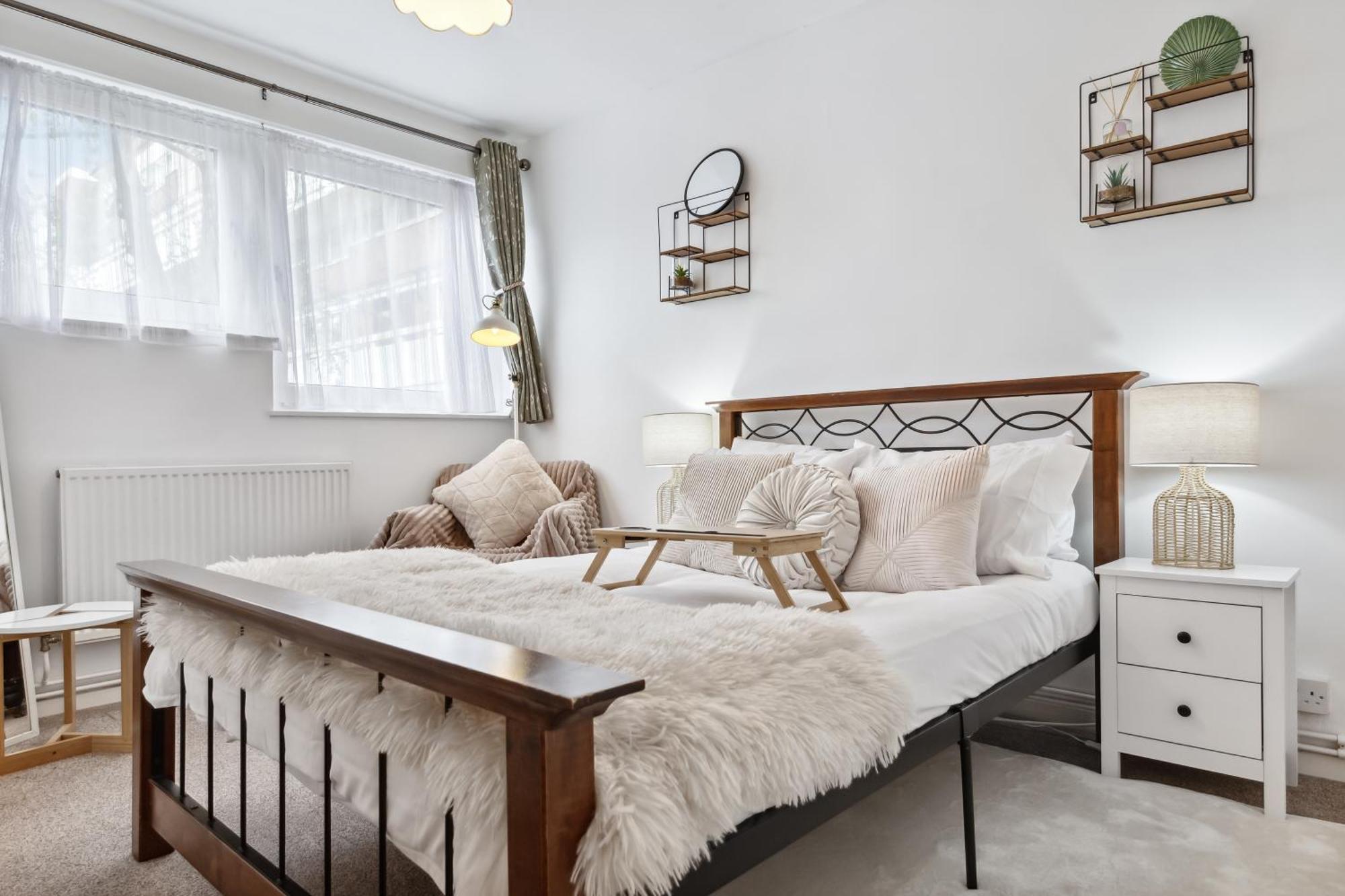 Apartment Spacious 3-bed Near Shoreditch With Parking