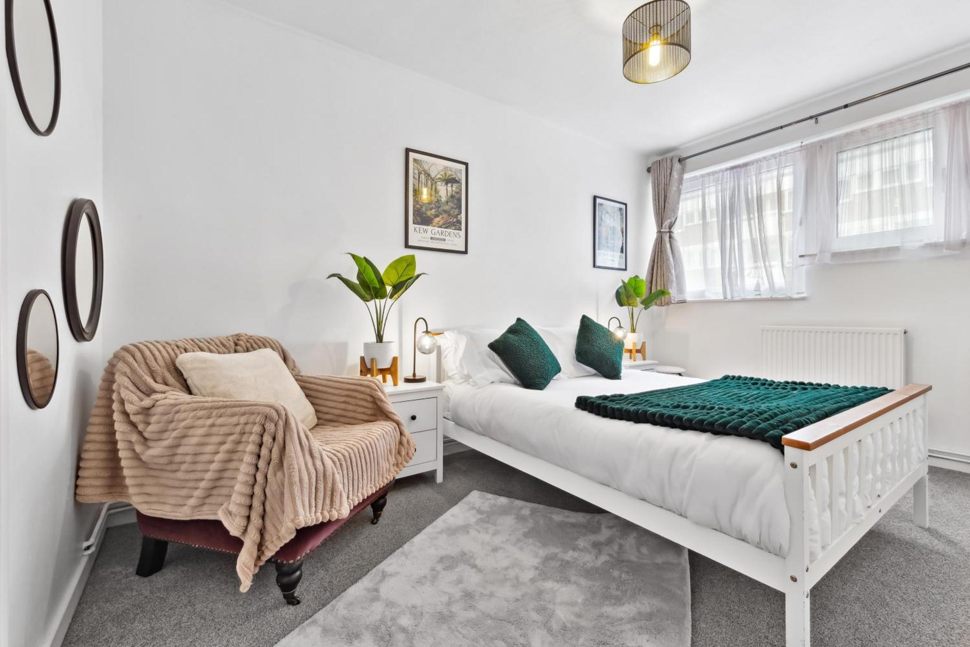 Spacious 3-bed Near Shoreditch With Parking London