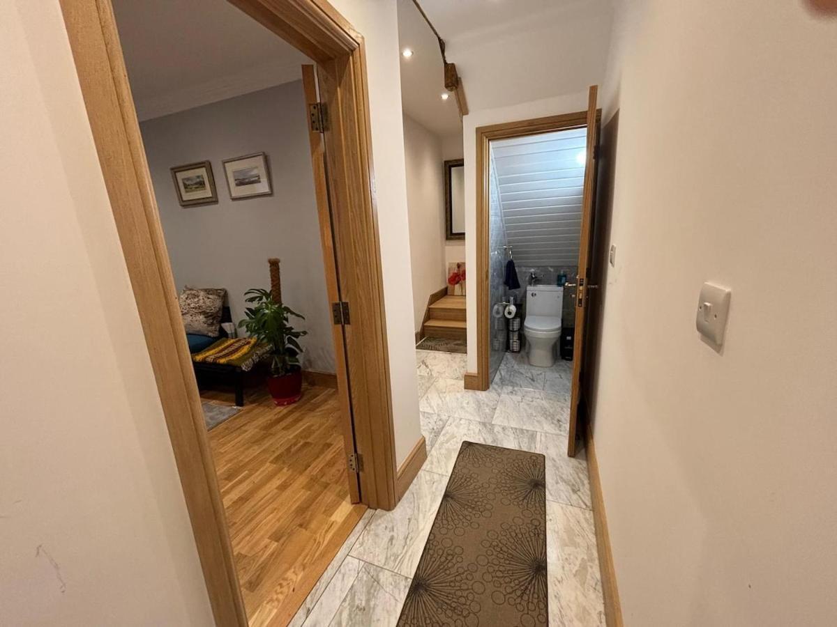 Charming 3bd In West *